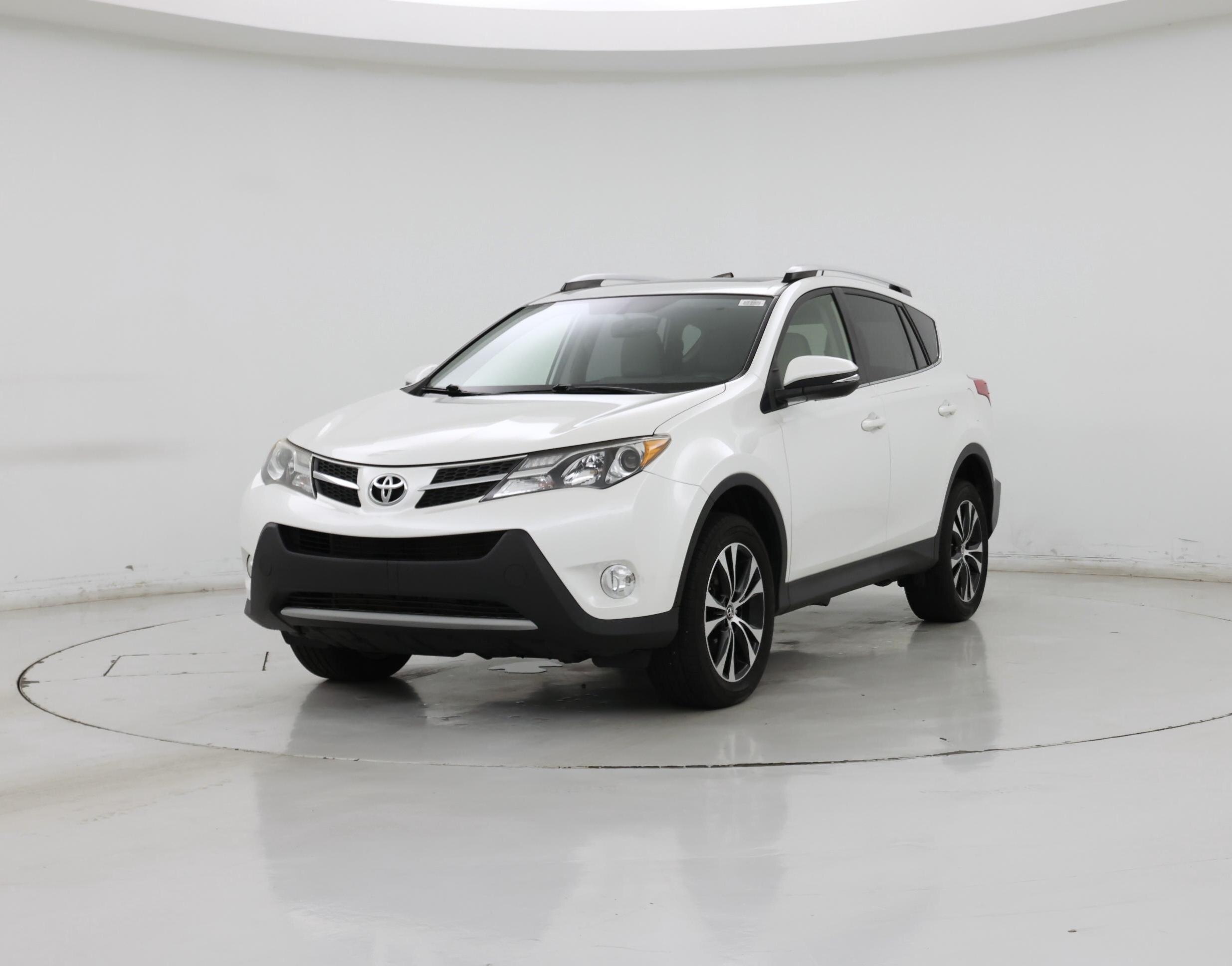 Thumbnail: 2015 Toyota RAV4 - 4
