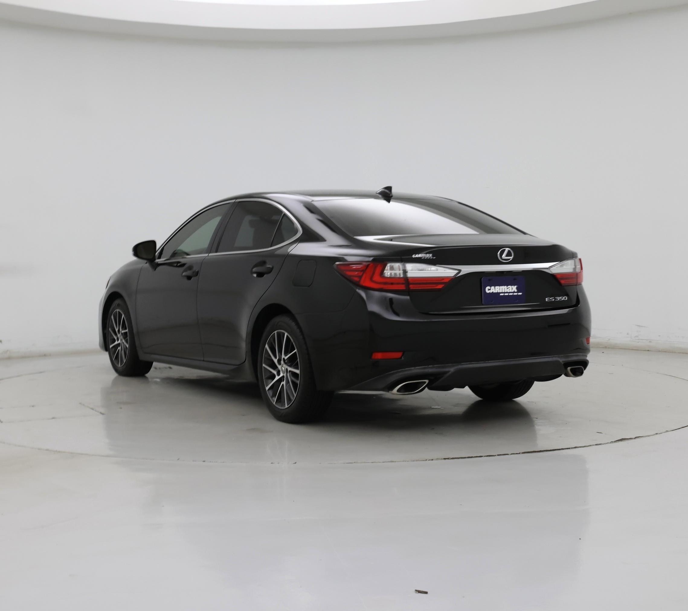 Thumbnail: 2016 Lexus ES - 2
