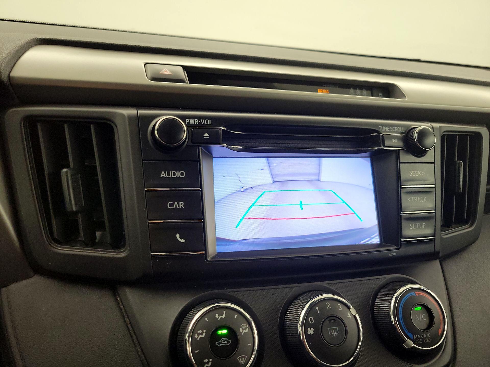 Thumbnail: 2018 Toyota RAV4 - 14