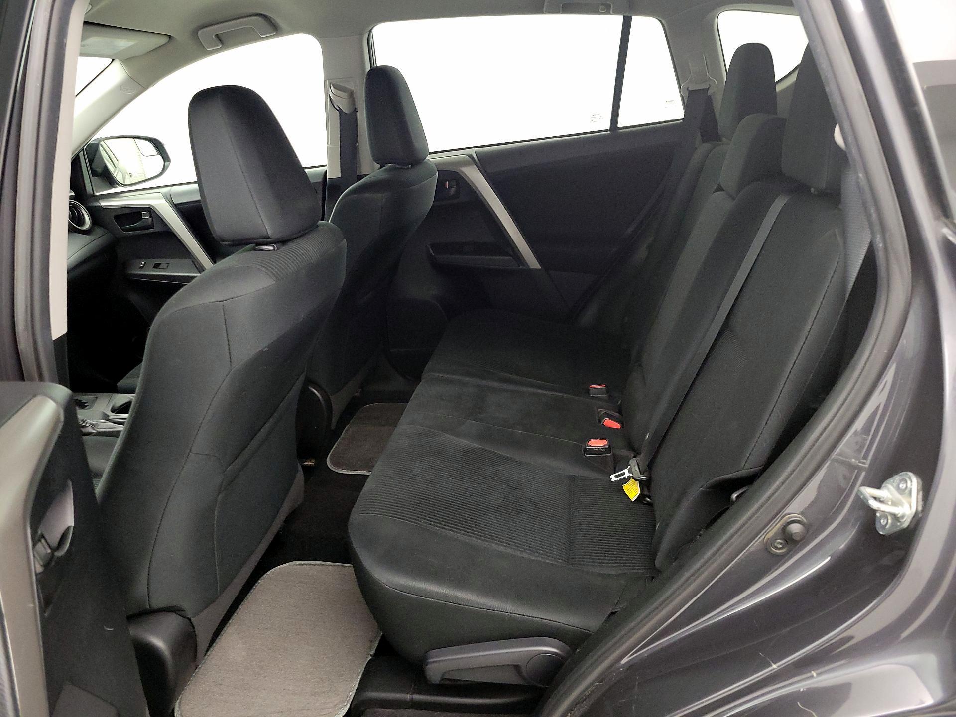 Thumbnail: 2018 Toyota RAV4 - 19