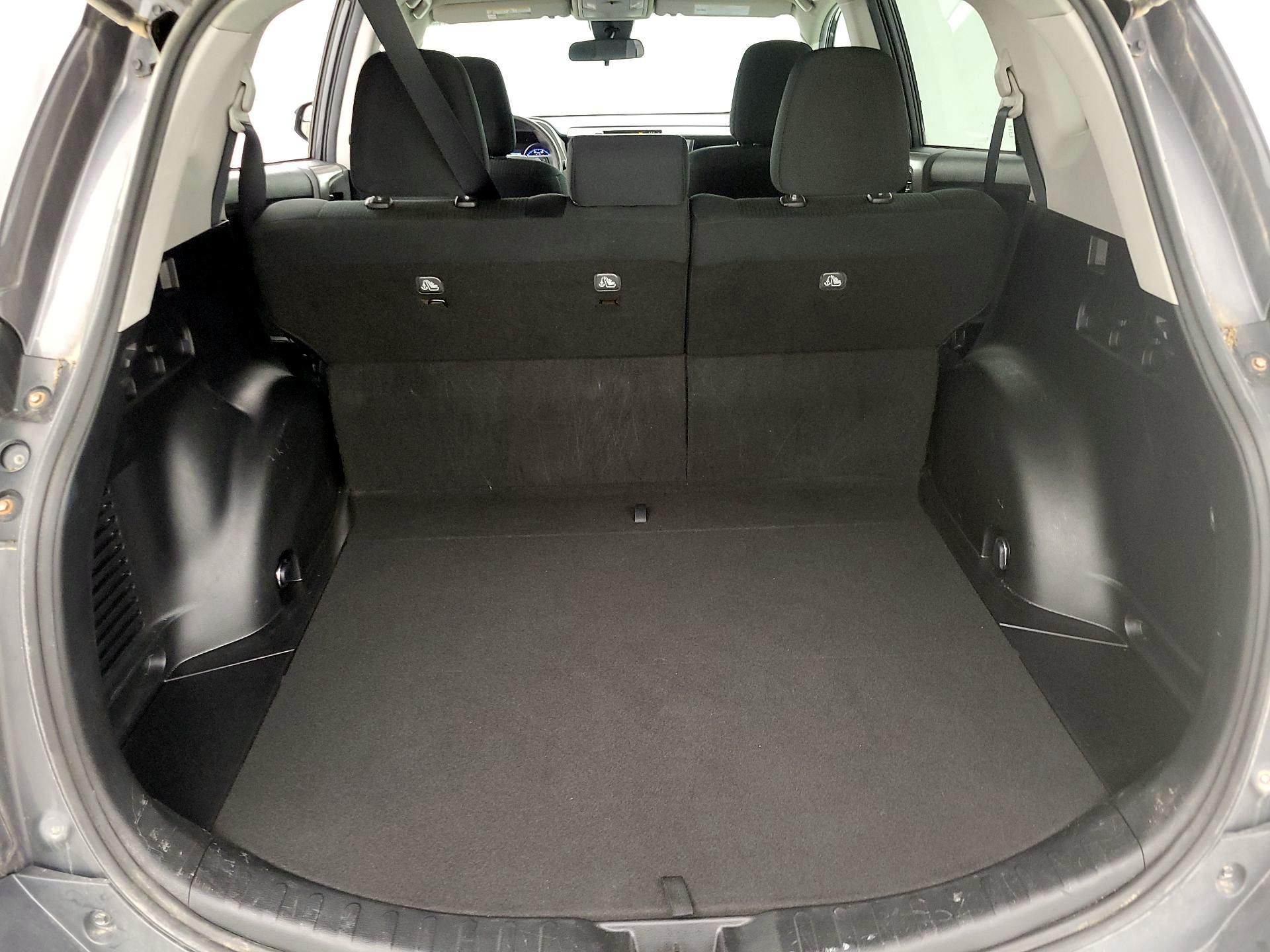 Thumbnail: 2018 Toyota RAV4 - 20