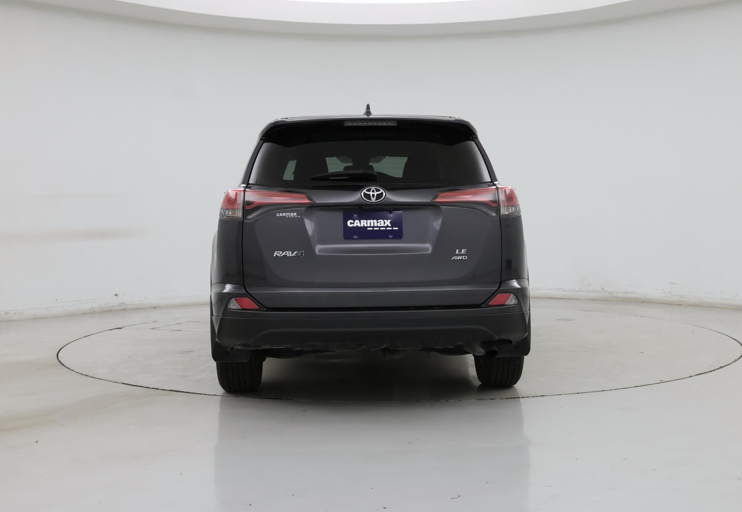 Thumbnail: 2018 Toyota RAV4 - 6
