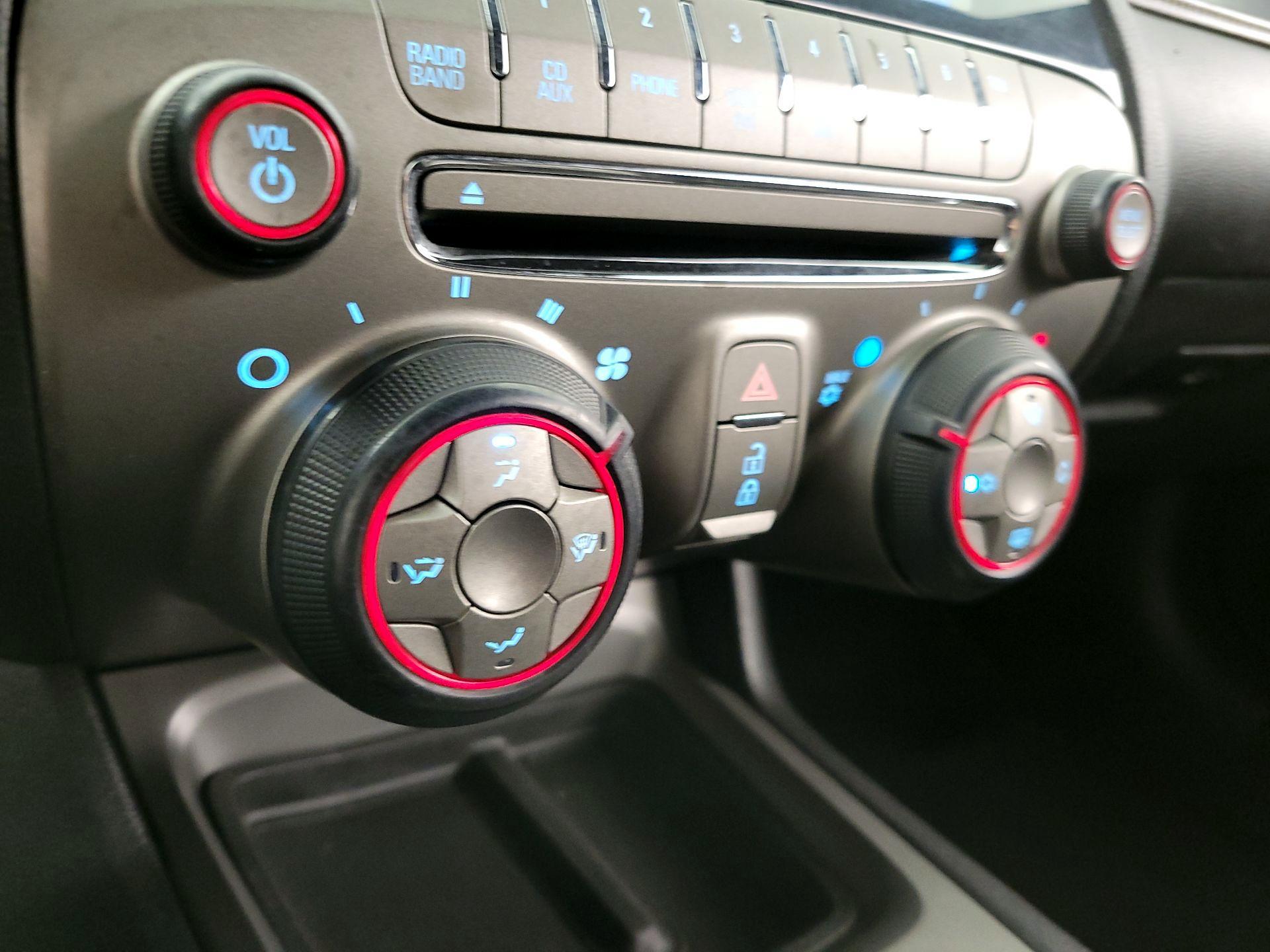 Thumbnail: 2013 Chevrolet Camaro - 15