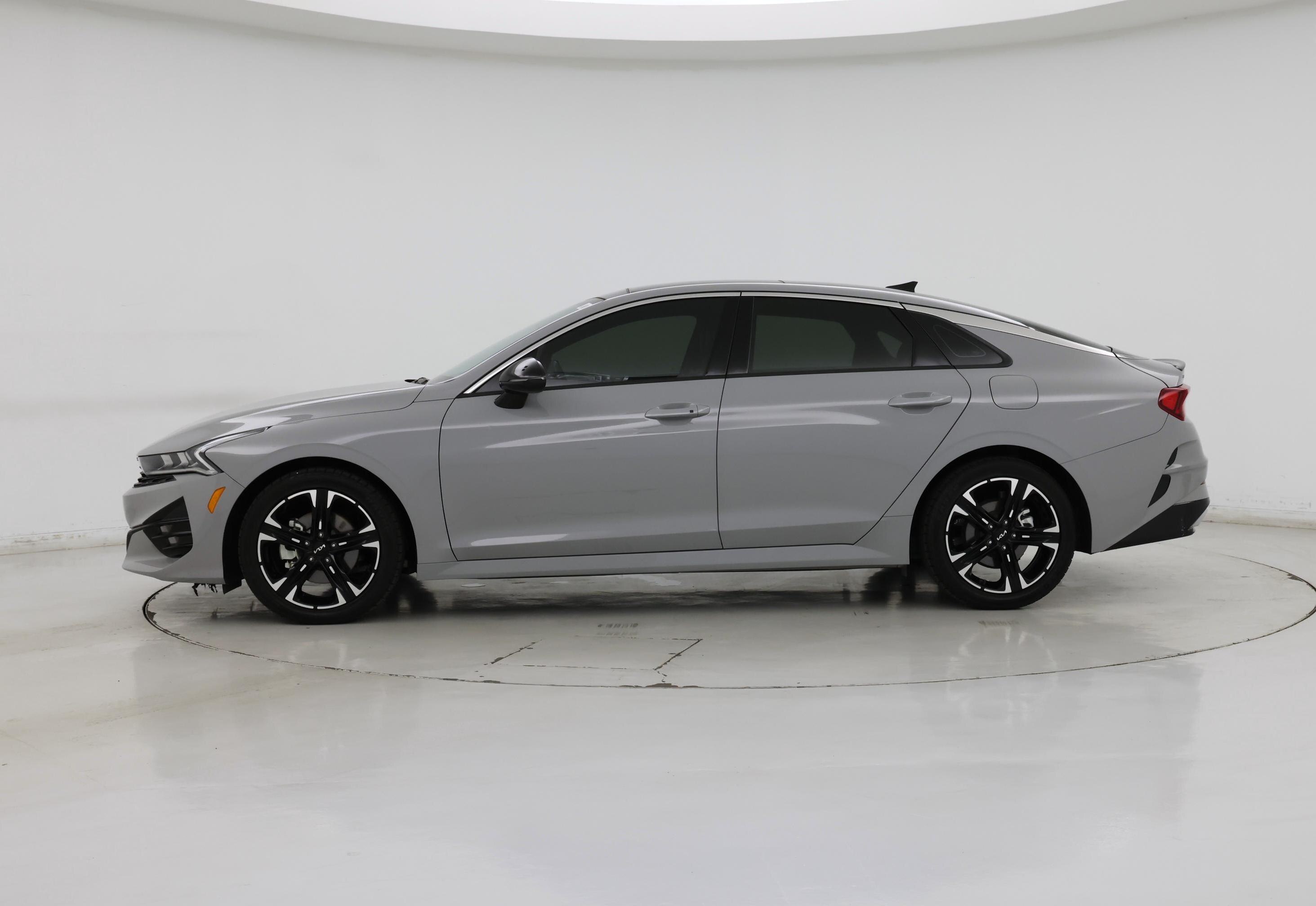 Thumbnail: 2023 Kia K5 - 3