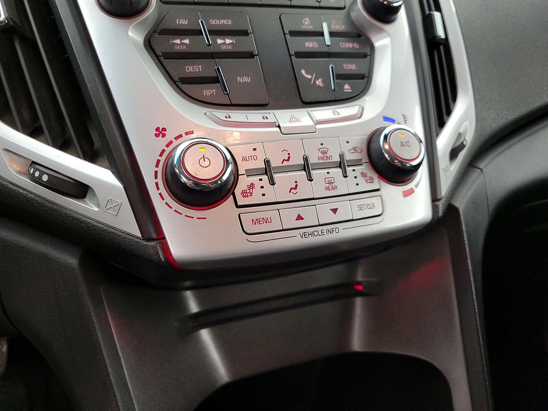 Thumbnail: 2013 GMC Terrain - 17