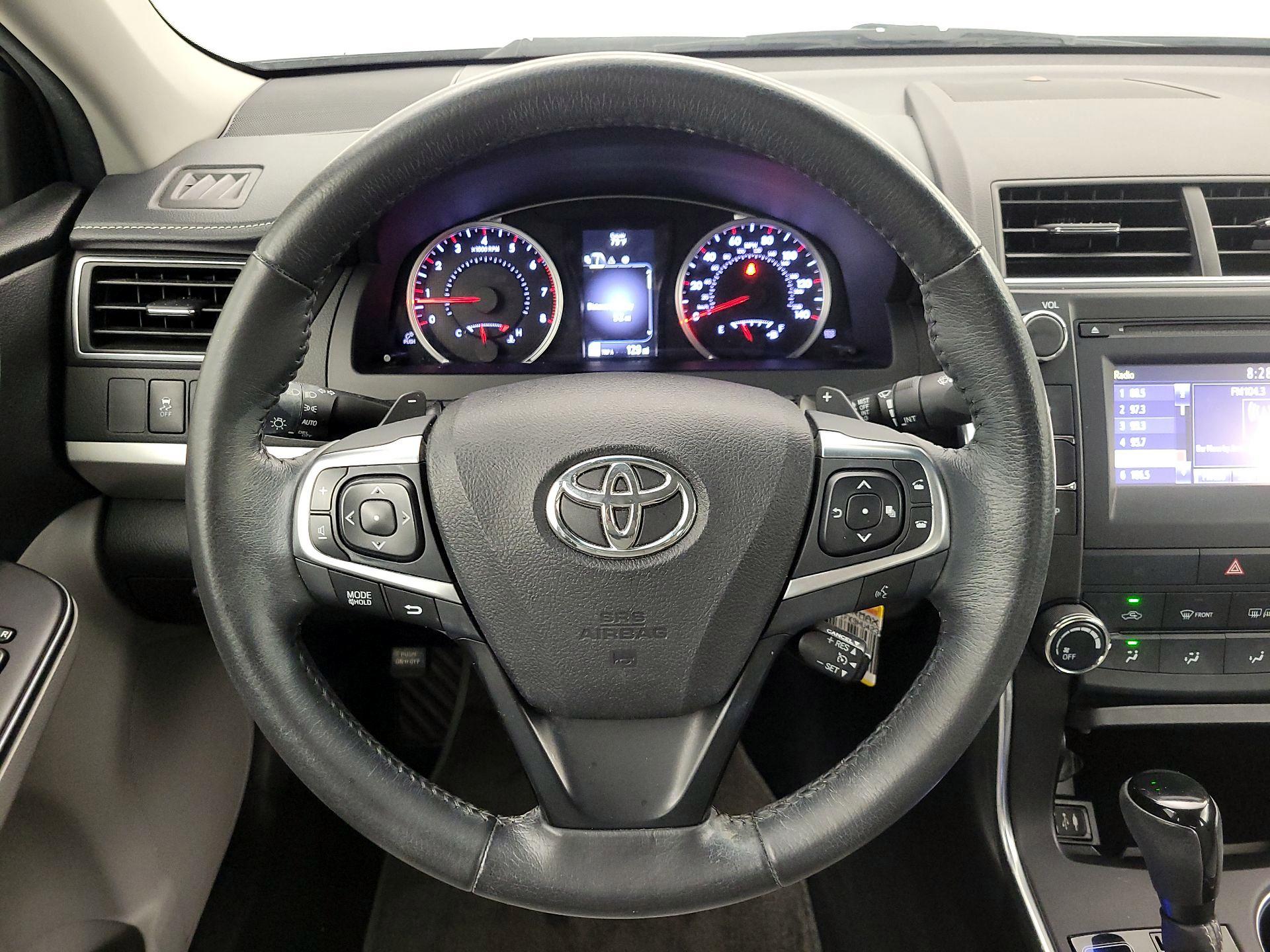 Thumbnail: 2017 Toyota Camry - 10