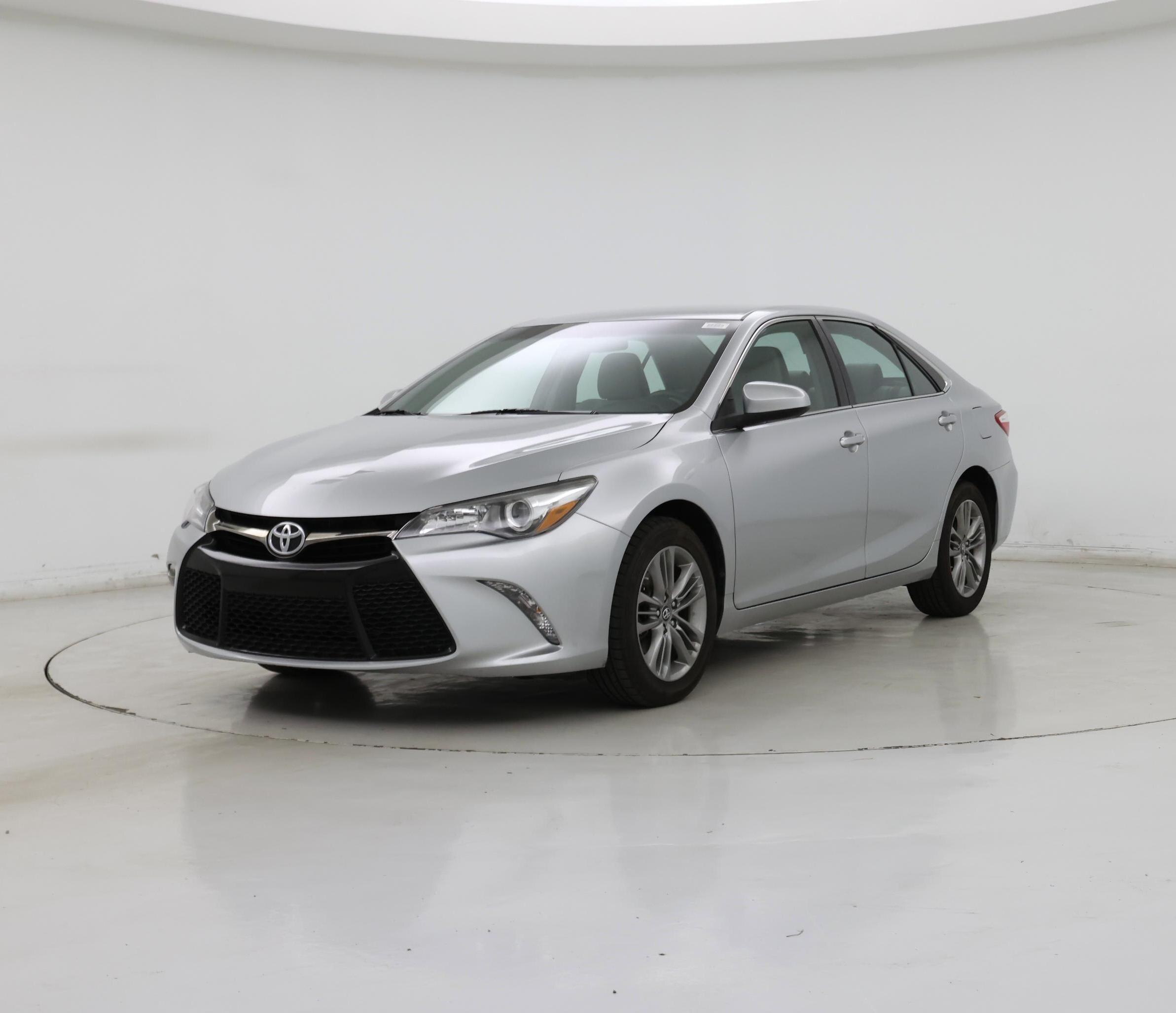 Thumbnail: 2017 Toyota Camry - 4