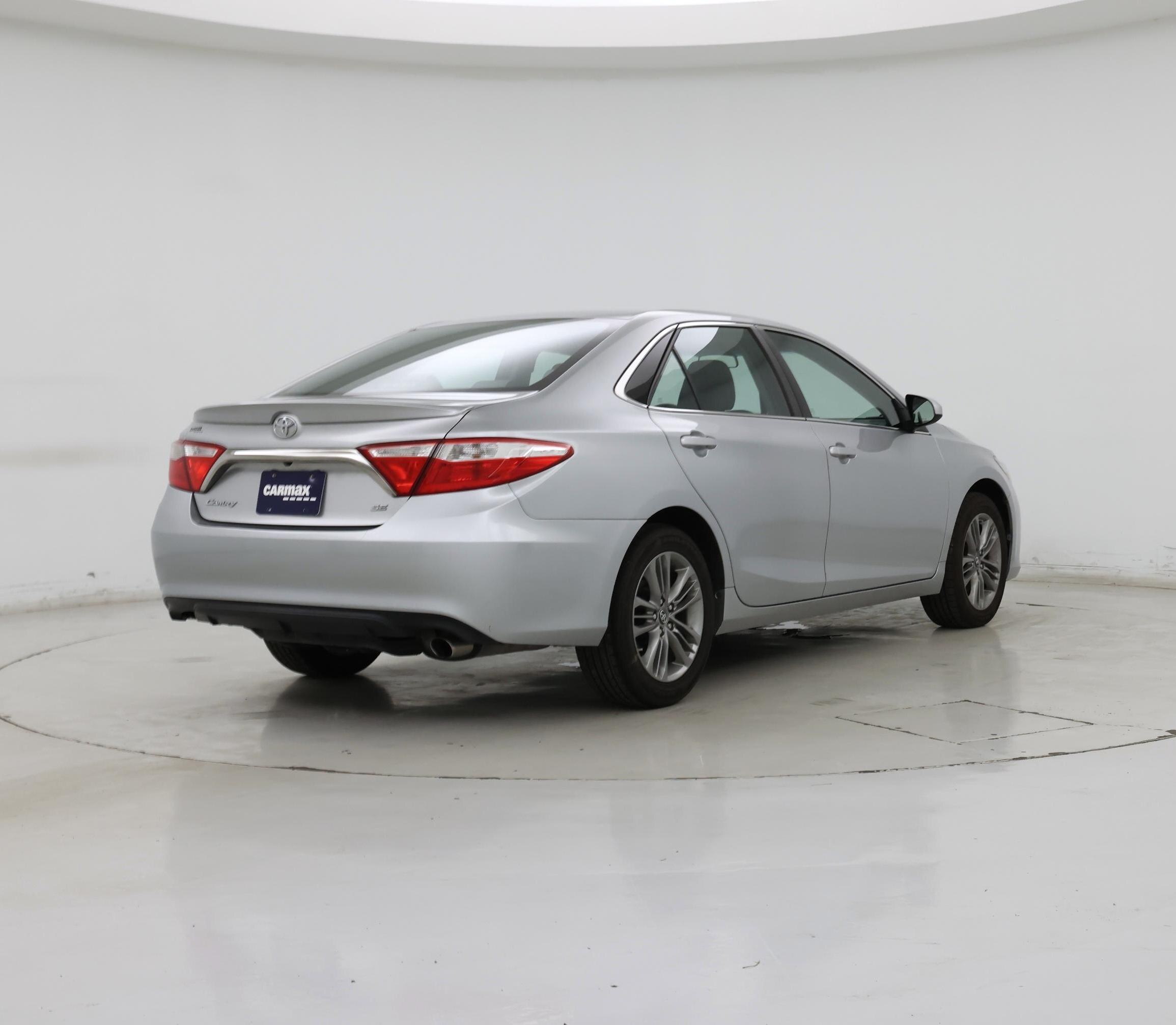 Thumbnail: 2017 Toyota Camry - 8