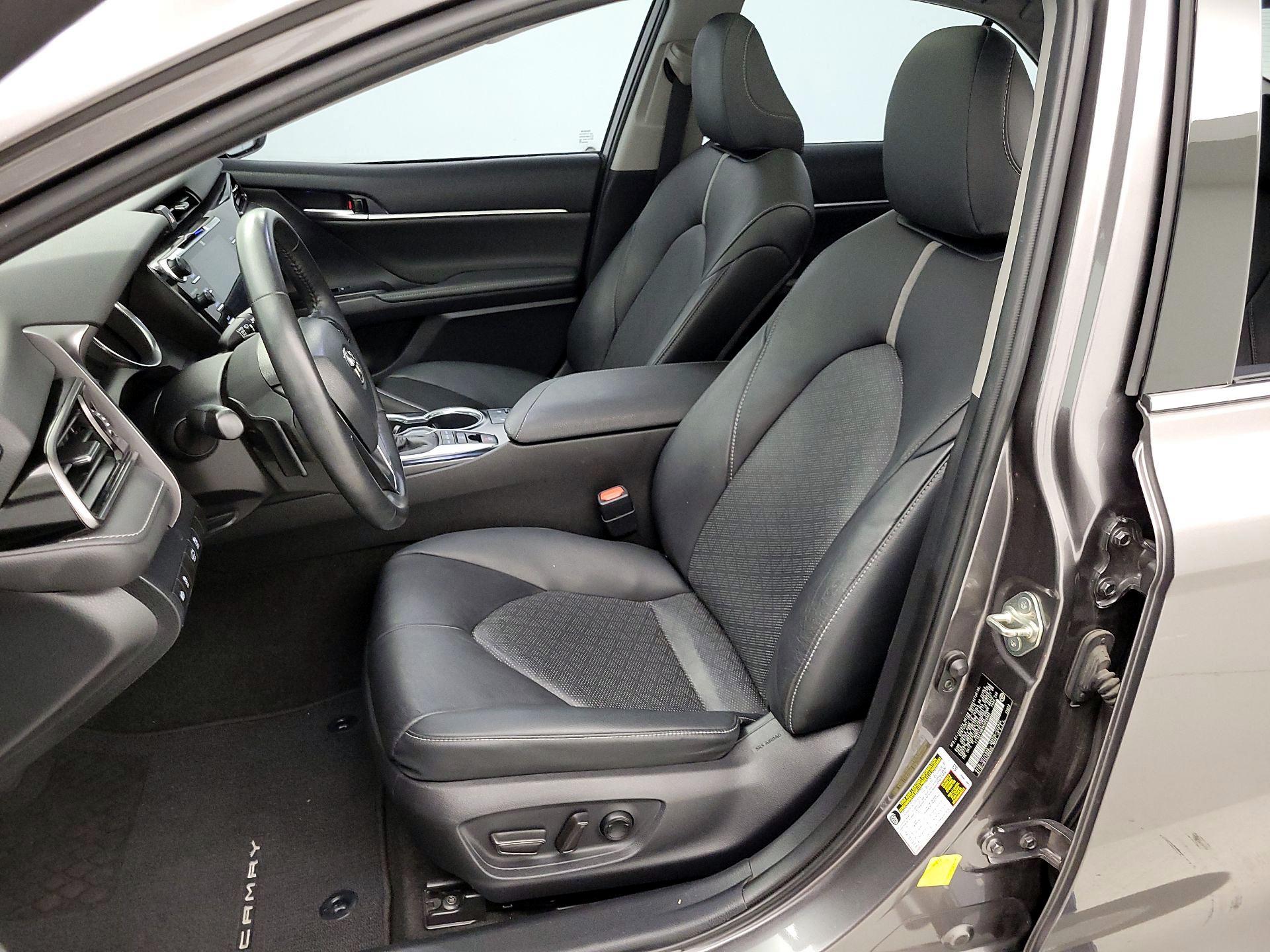 Thumbnail: 2019 Toyota Camry - 11