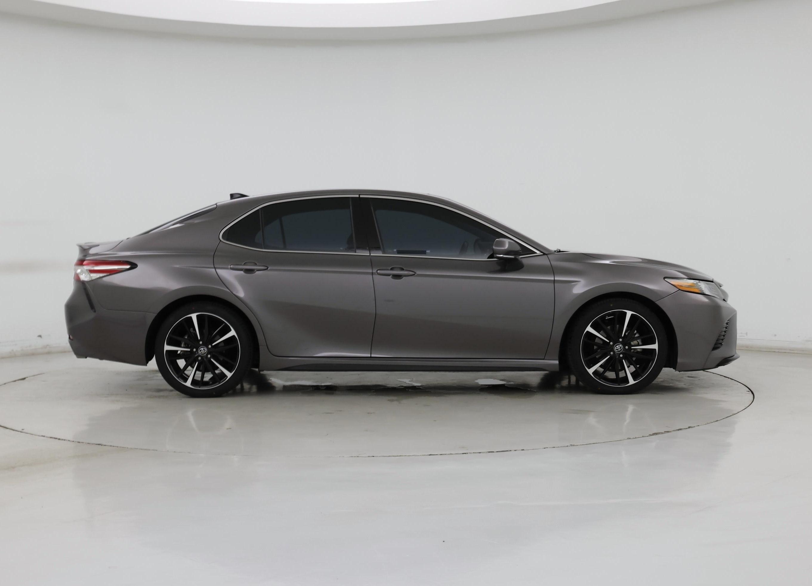 Thumbnail: 2019 Toyota Camry - 7