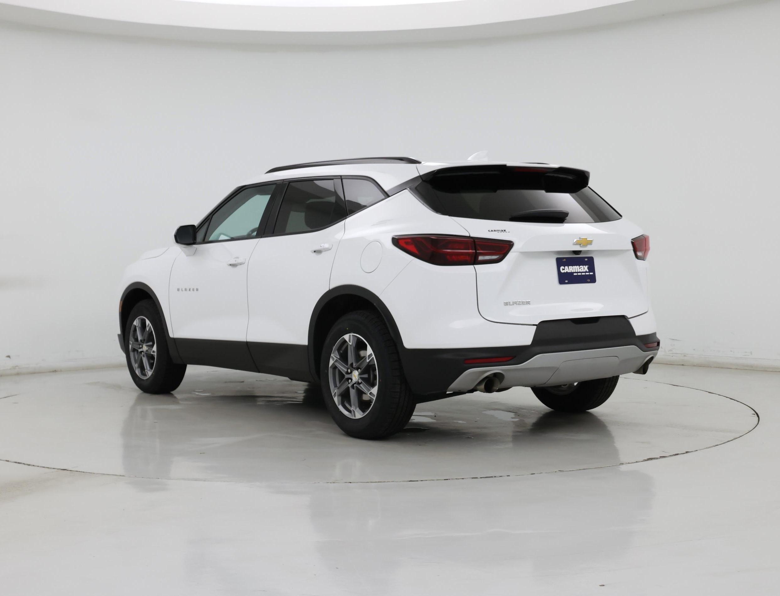 Thumbnail: 2023 Chevrolet Blazer - 2