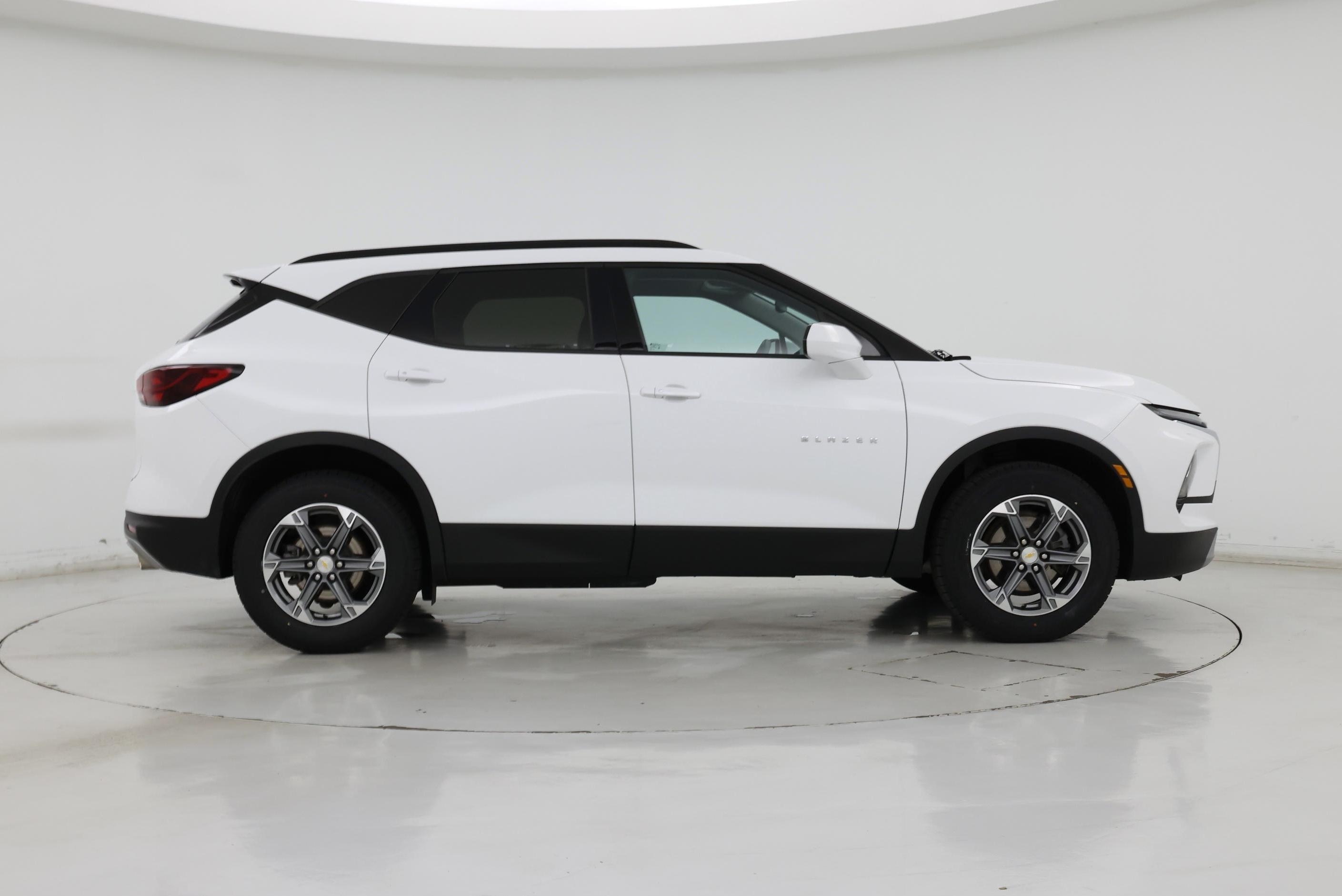 Thumbnail: 2023 Chevrolet Blazer - 7