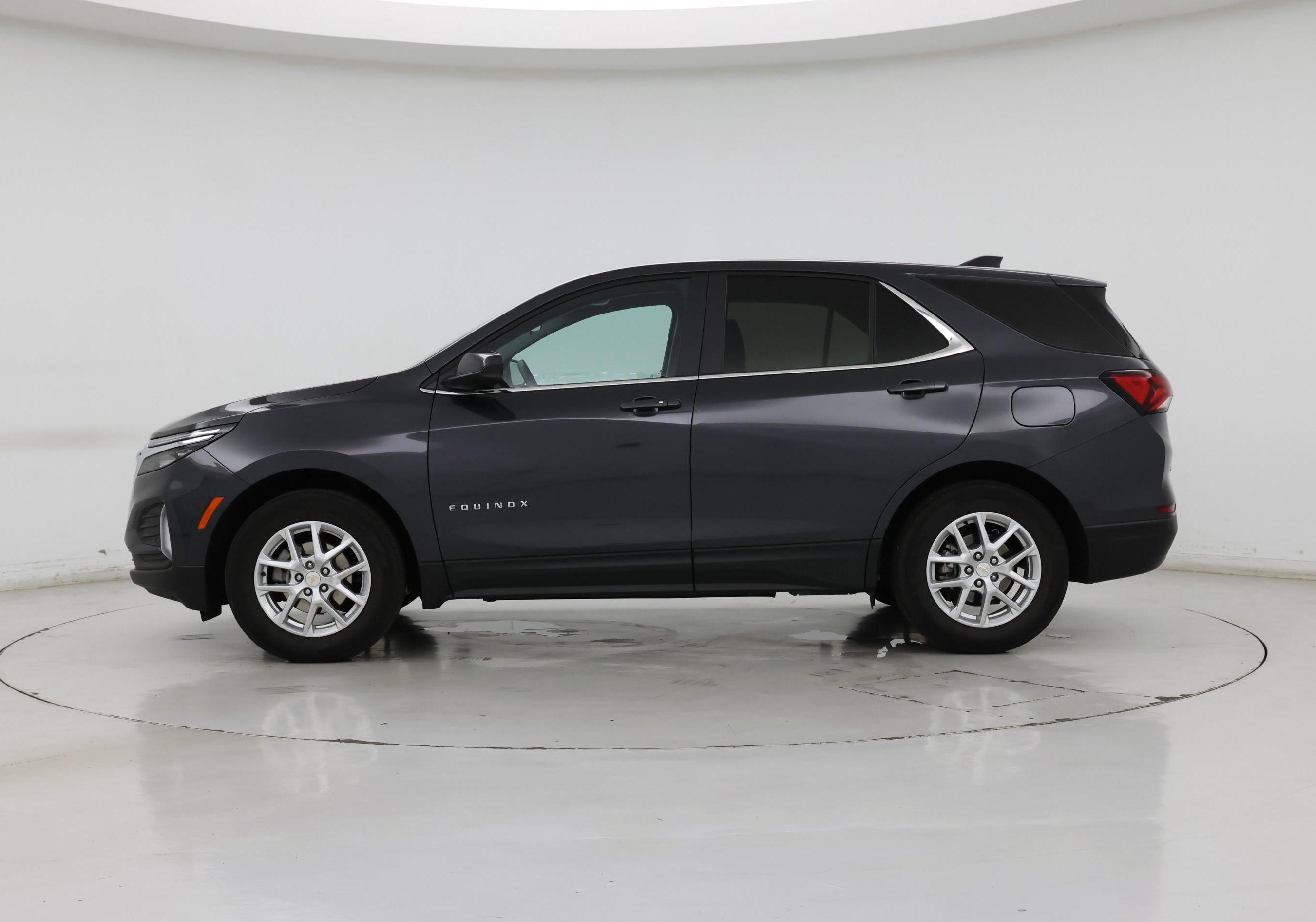 Thumbnail: 2023 Chevrolet Equinox - 3