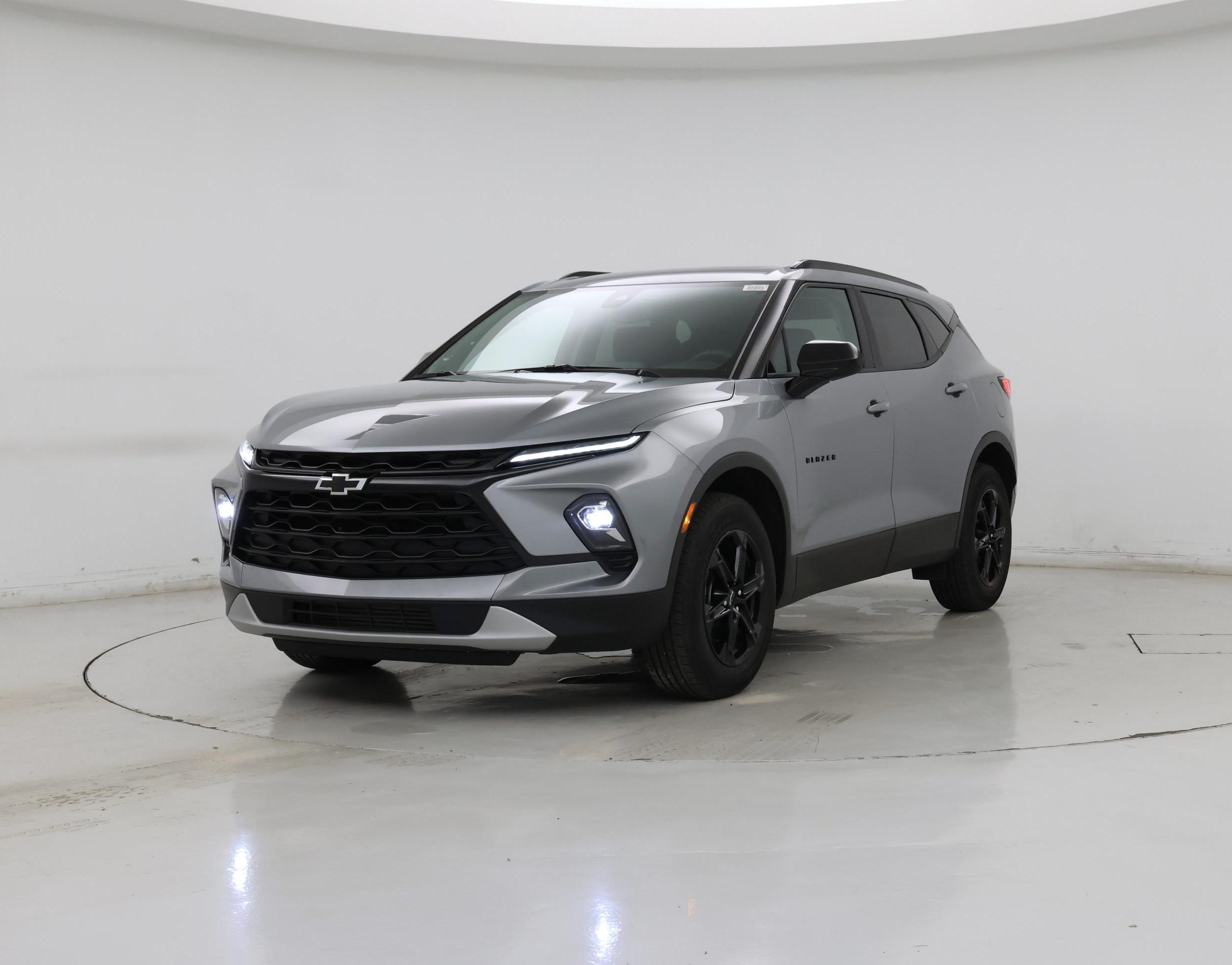 Thumbnail: 2023 Chevrolet Blazer - 4