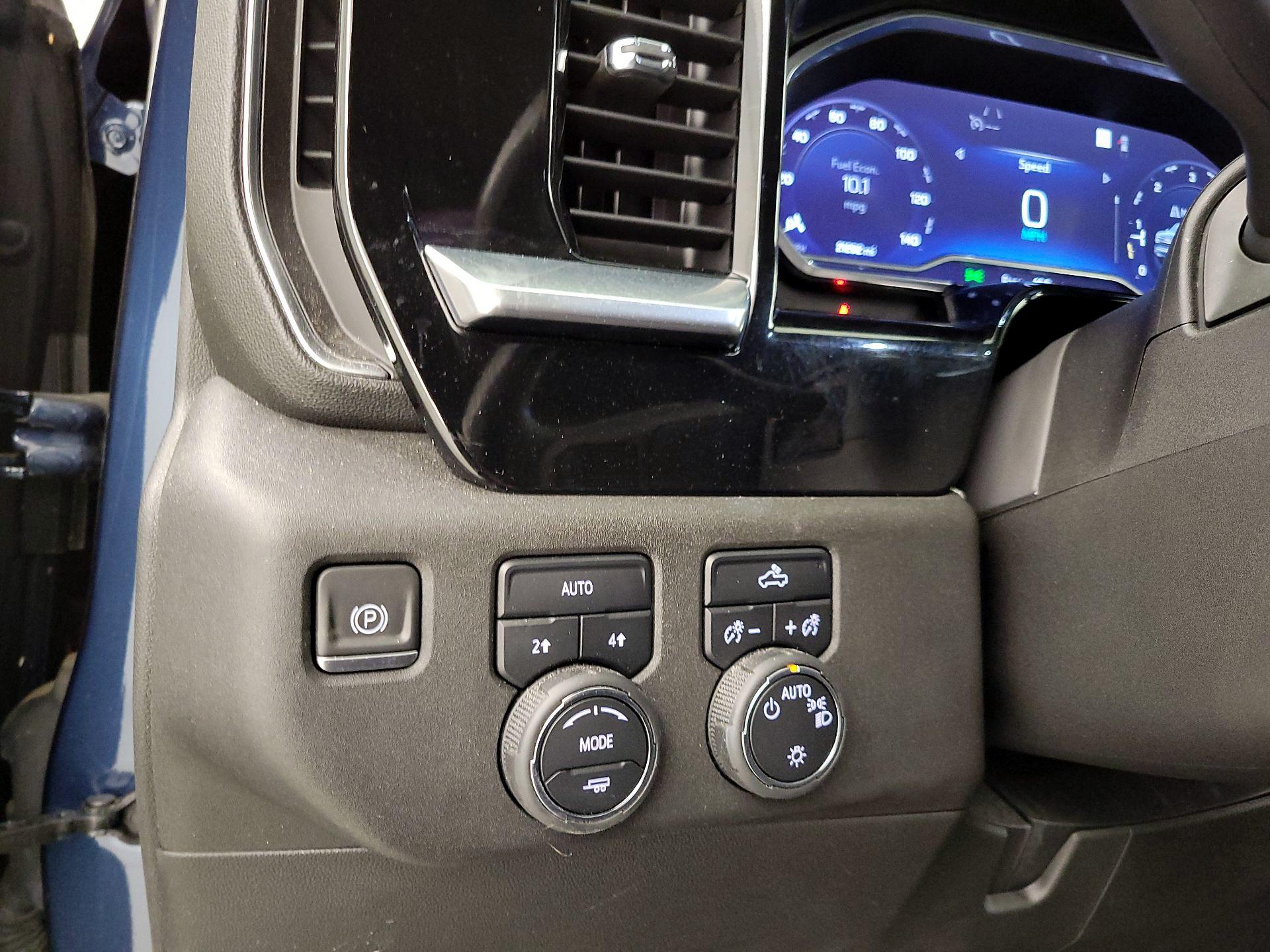 Thumbnail: 2022 Chevrolet Silverado 1500 - 13