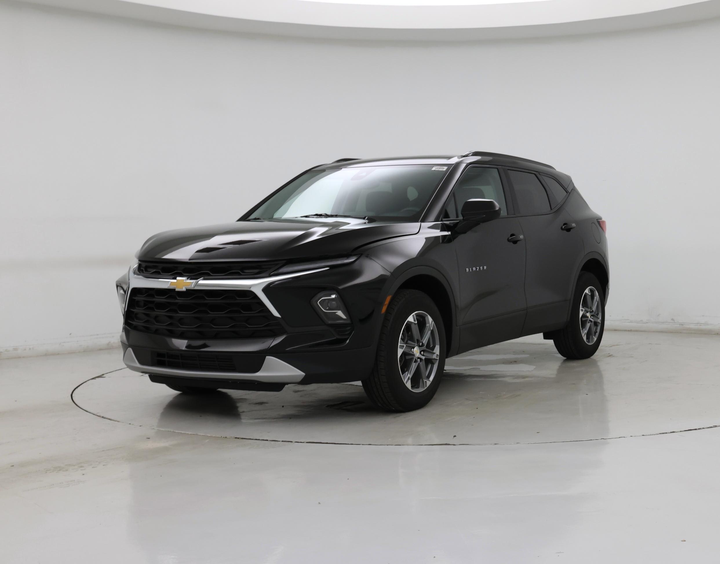Thumbnail: 2023 Chevrolet Blazer - 4