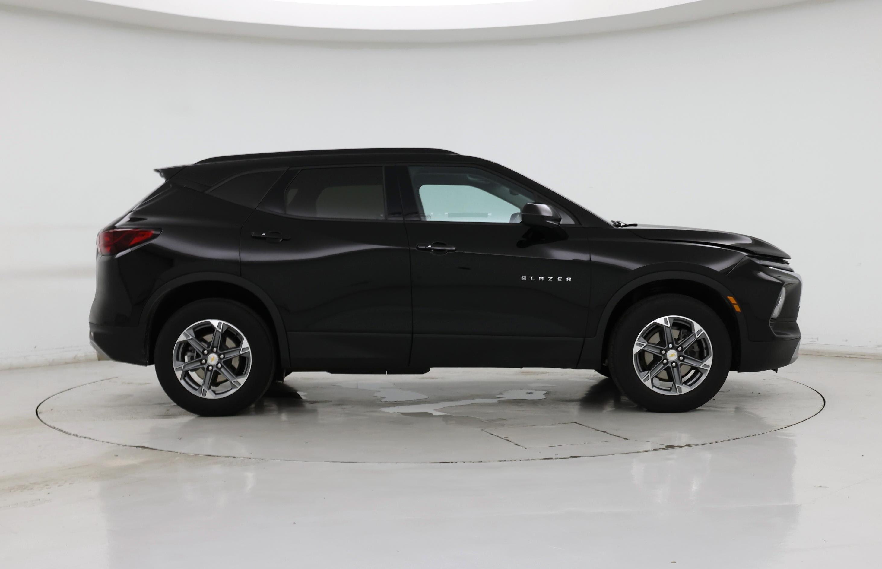 Thumbnail: 2023 Chevrolet Blazer - 7