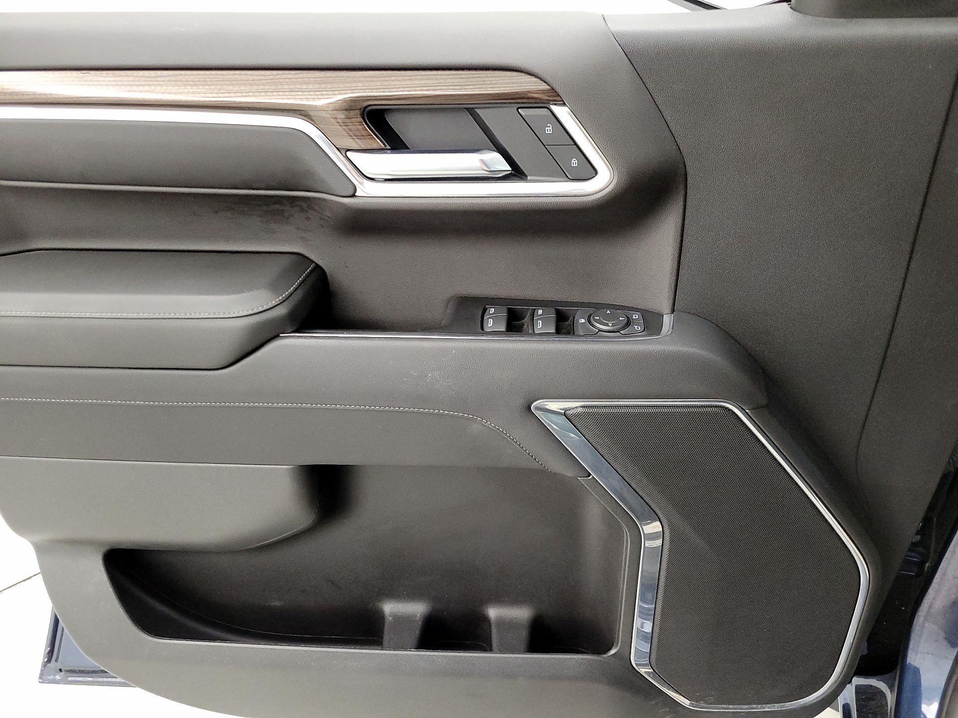 Thumbnail: 2022 Chevrolet Silverado 1500 - 12