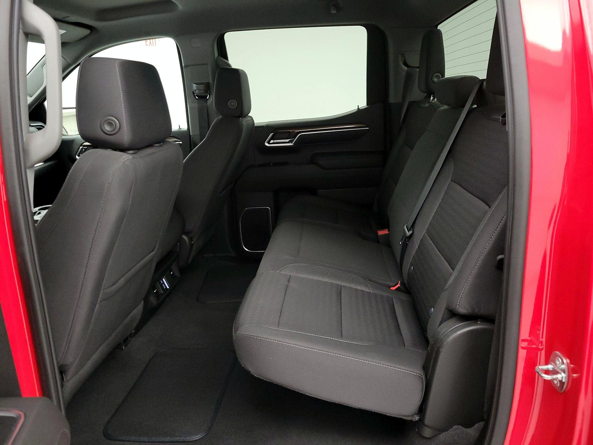 Thumbnail: 2022 Chevrolet Silverado 1500 - 19