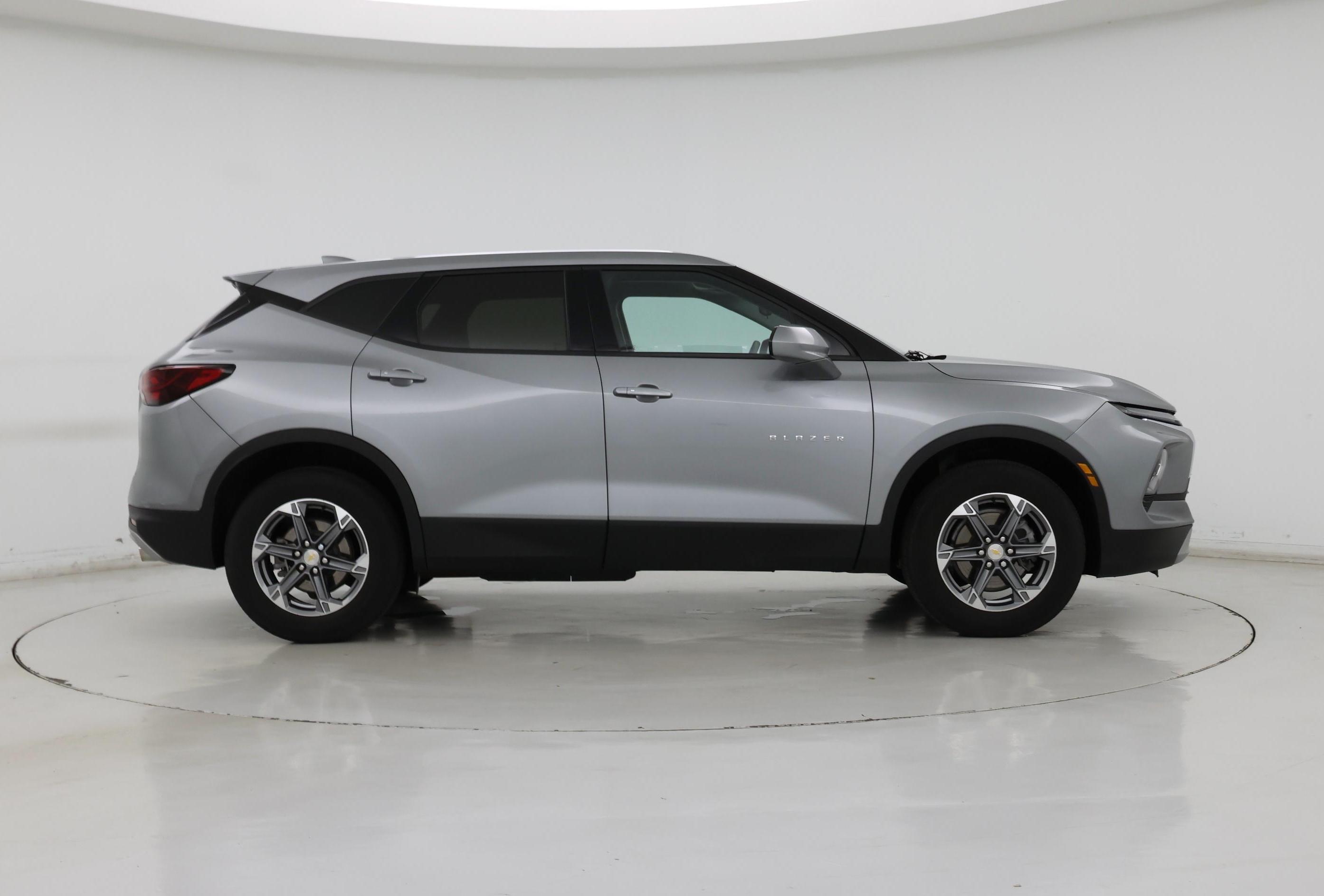 Thumbnail: 2023 Chevrolet Blazer - 7