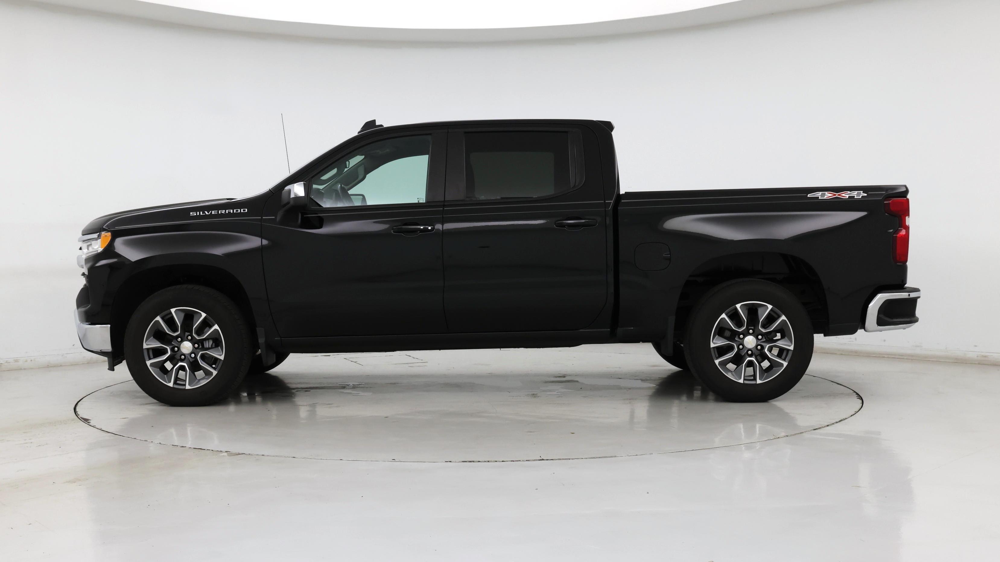 Thumbnail: 2022 Chevrolet Silverado 1500 - 3