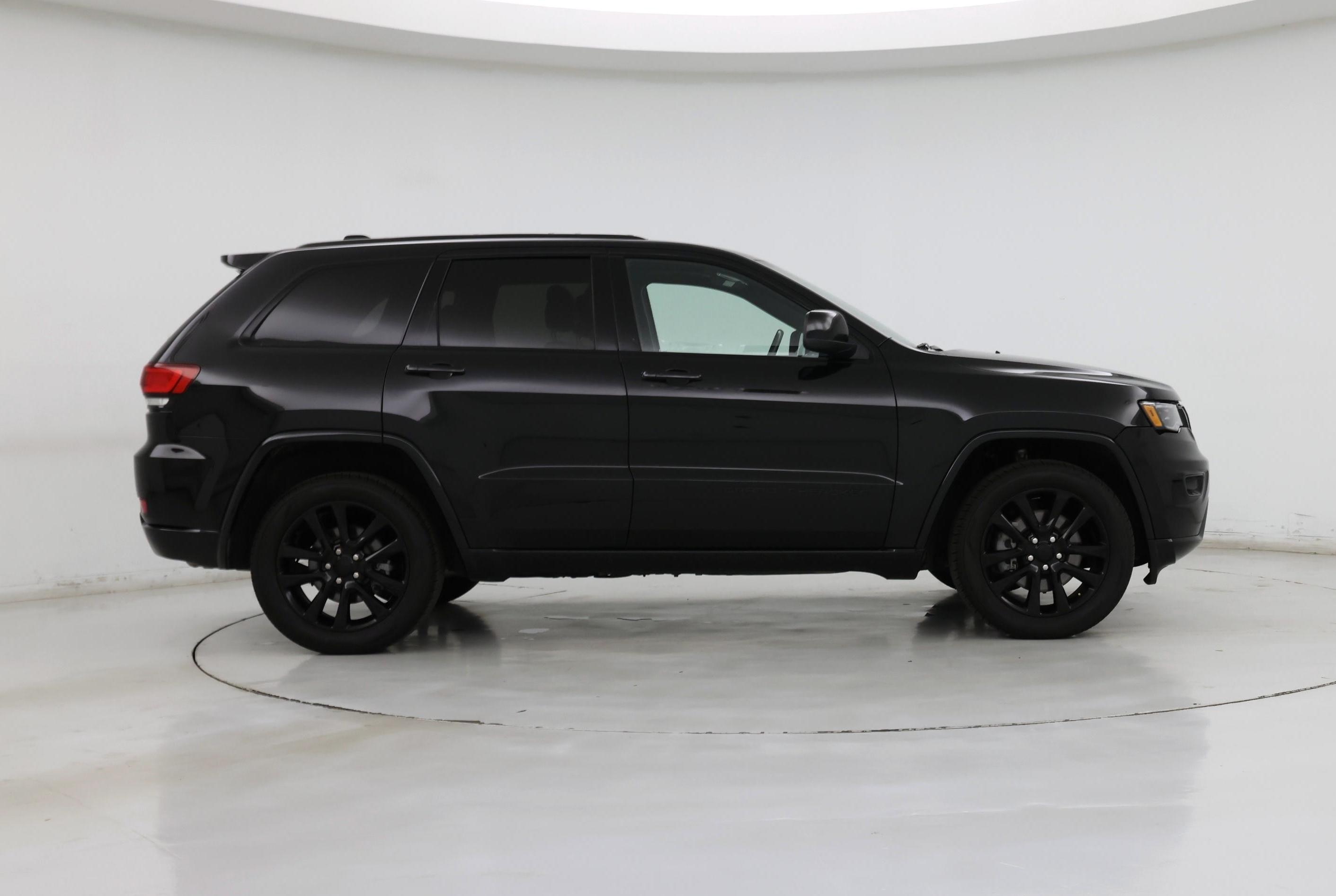 Thumbnail: 2021 Jeep Grand Cherokee - 7