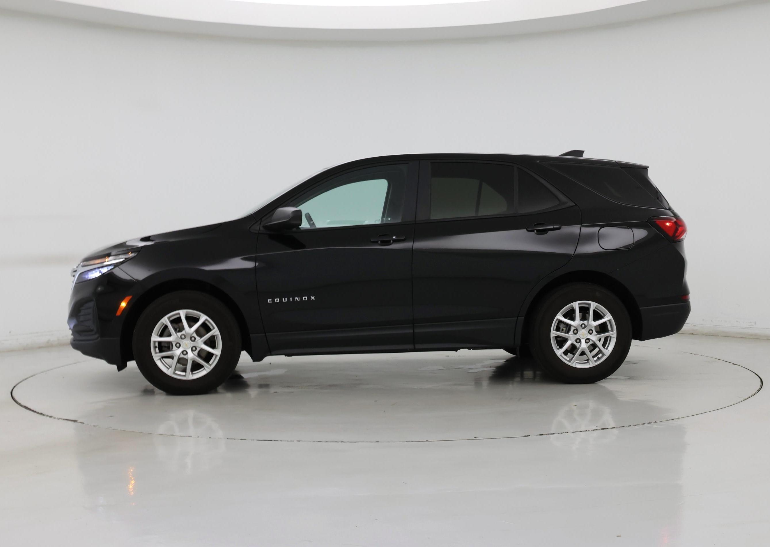 Thumbnail: 2023 Chevrolet Equinox - 3