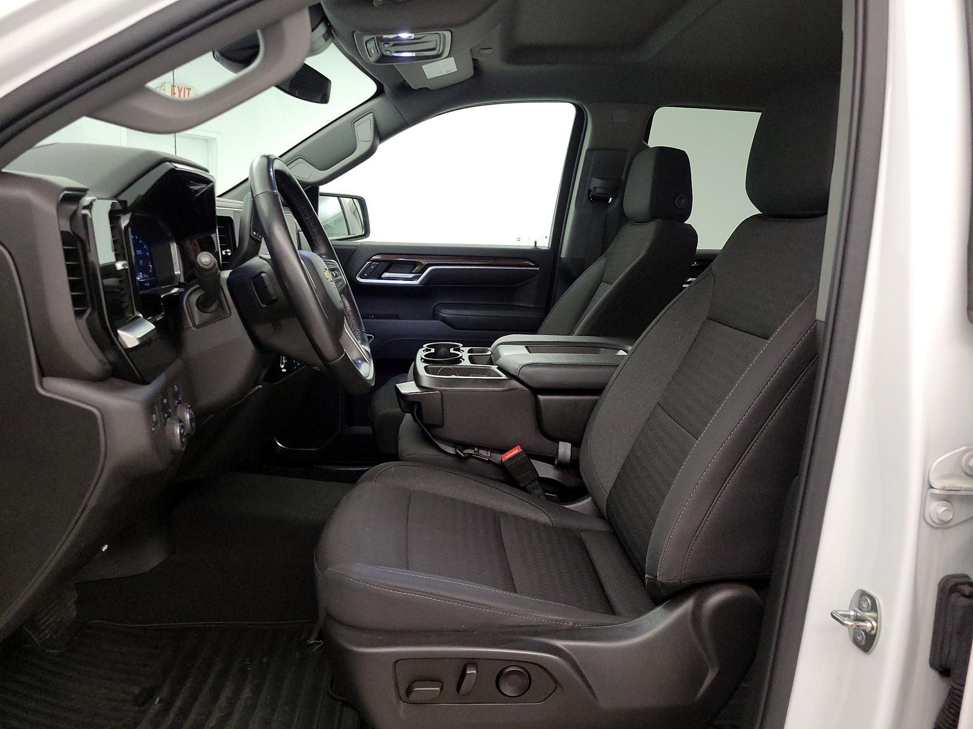 Thumbnail: 2022 Chevrolet Silverado 1500 - 11