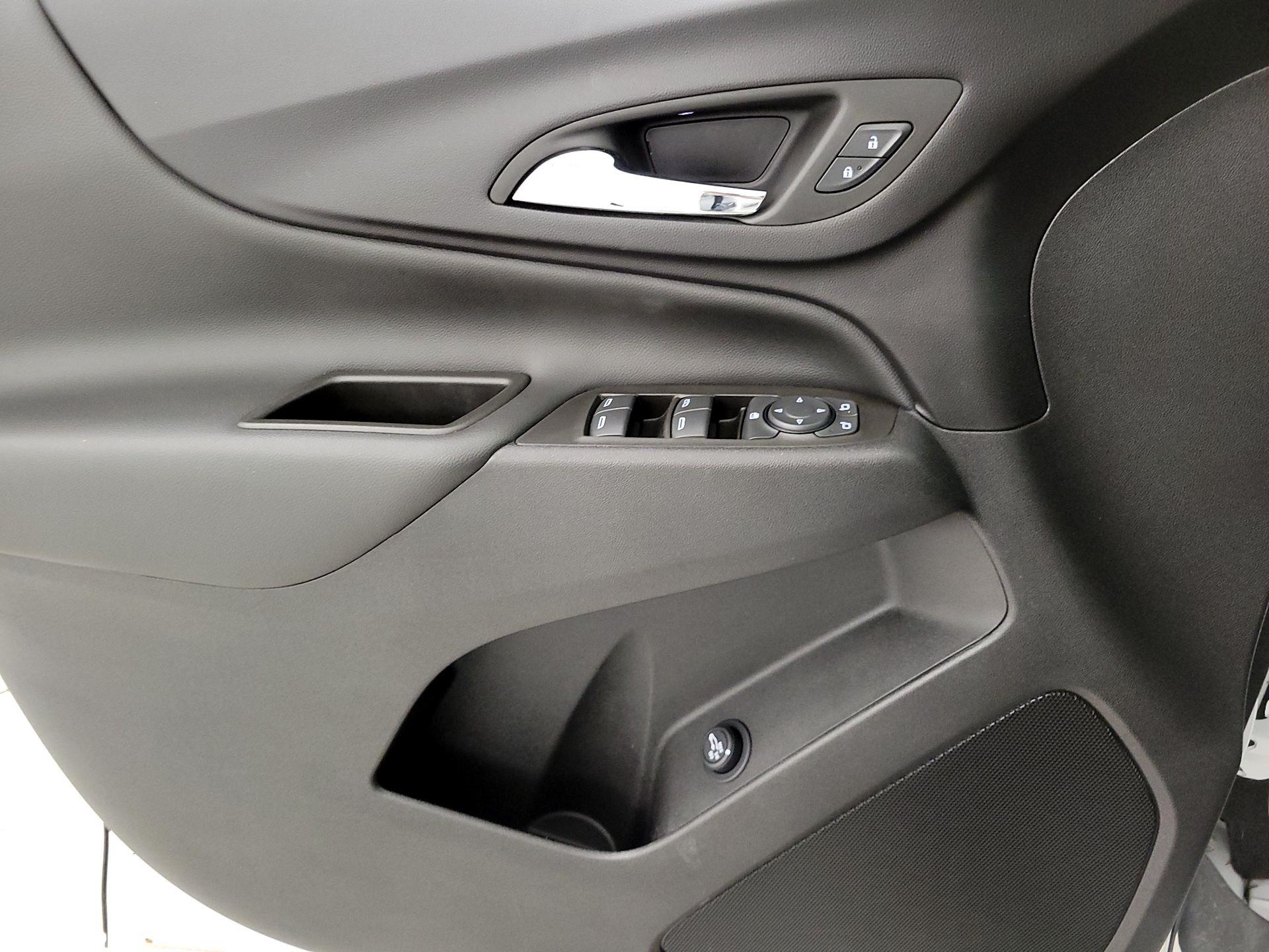 Thumbnail: 2023 Chevrolet Equinox - 12