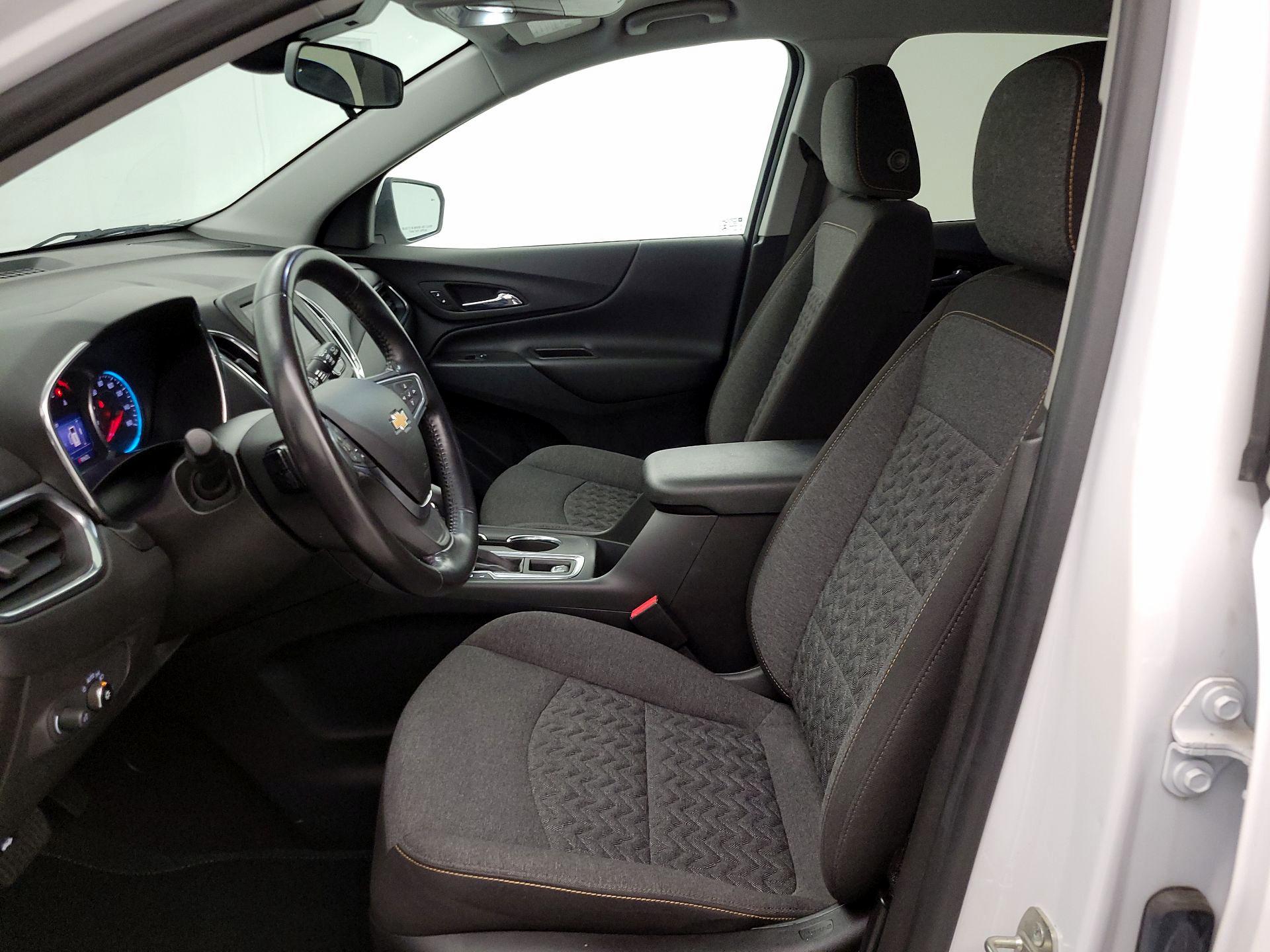Thumbnail: 2022 Chevrolet Equinox - 11
