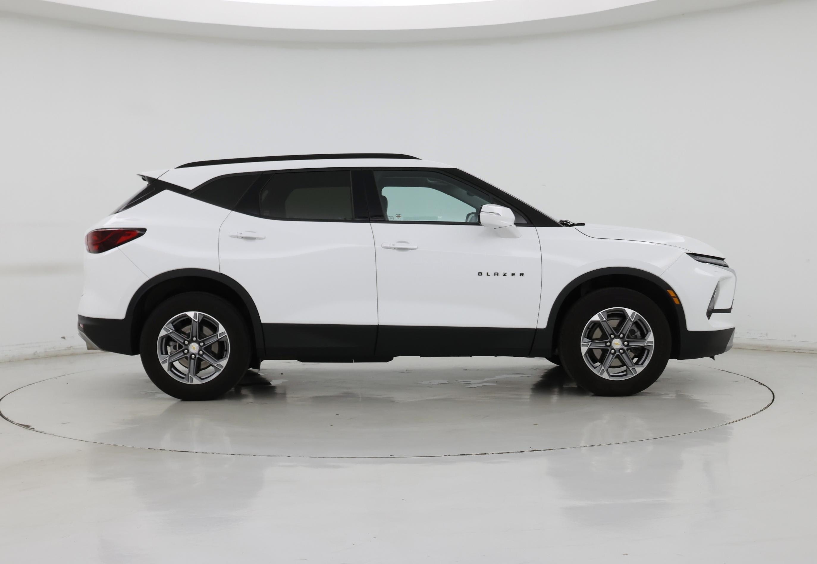 Thumbnail: 2023 Chevrolet Blazer - 7