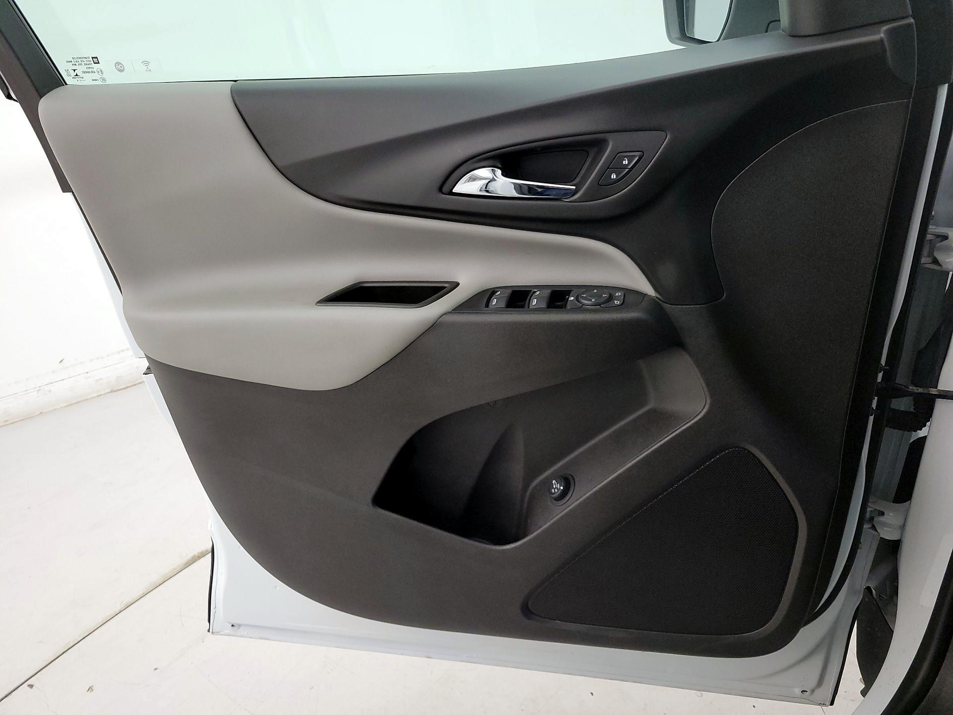 Thumbnail: 2019 Chevrolet Equinox - 12