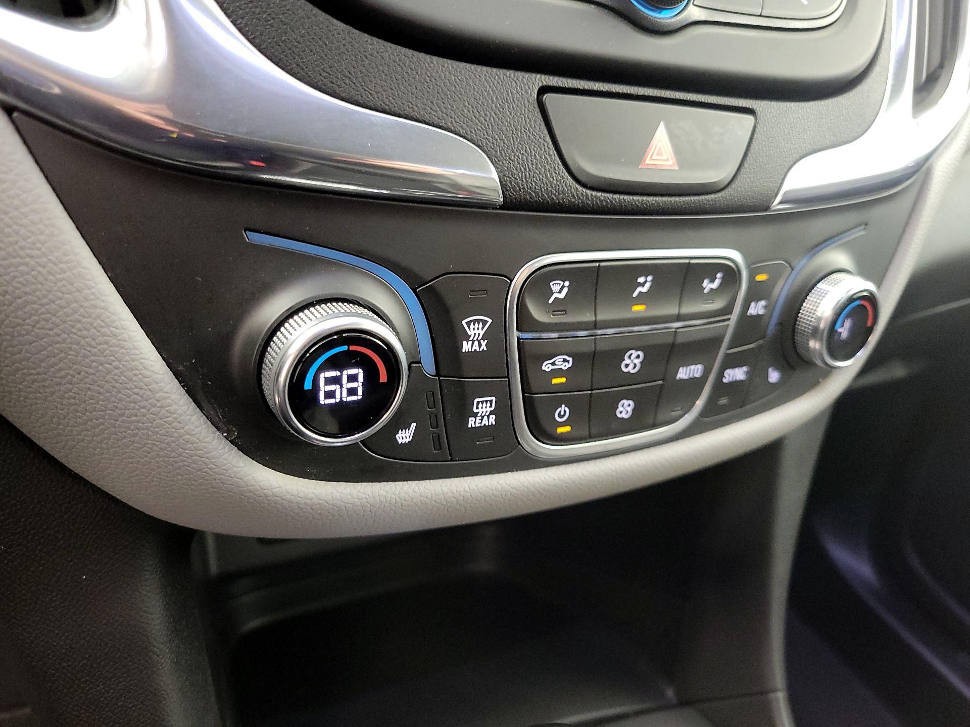 Thumbnail: 2019 Chevrolet Equinox - 16