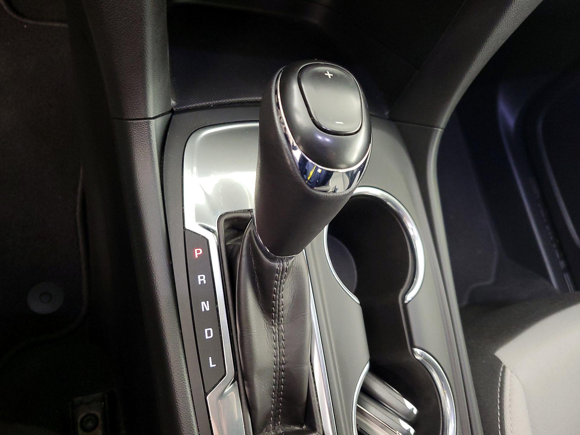 Thumbnail: 2019 Chevrolet Equinox - 17