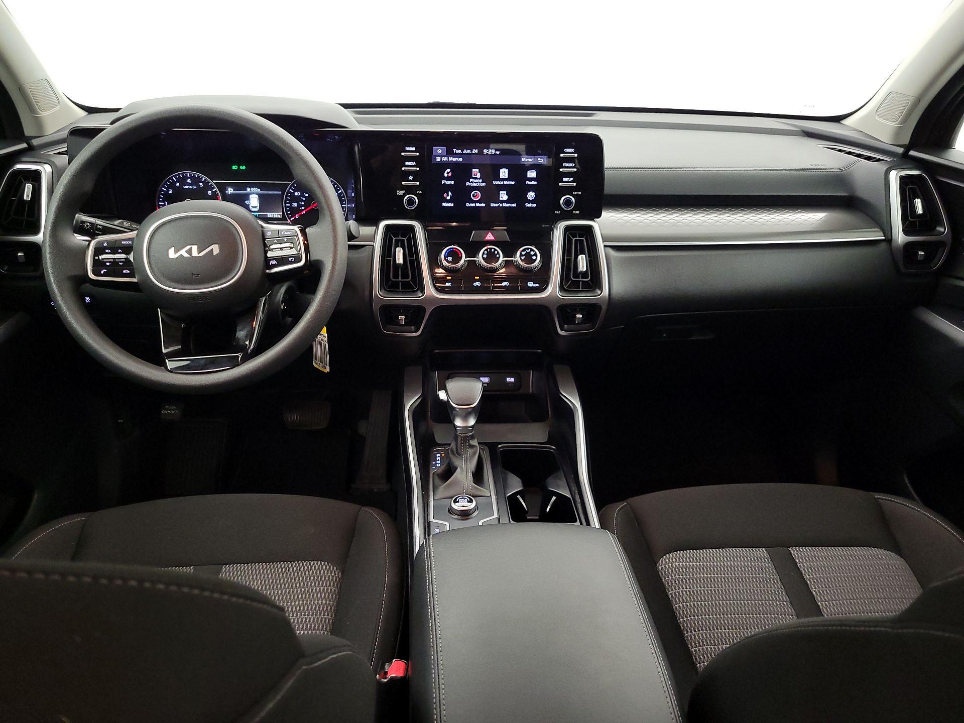 Thumbnail: 2022 Kia Sorento - 9