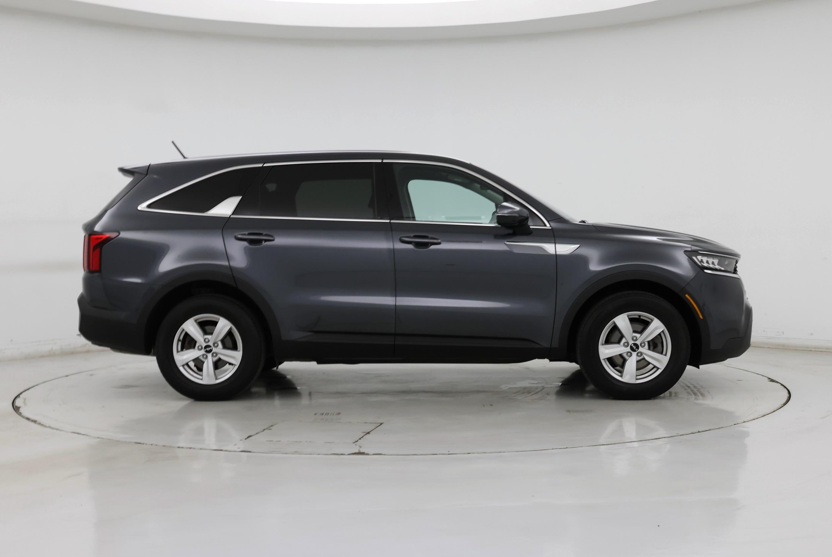 Thumbnail: 2022 Kia Sorento - 7