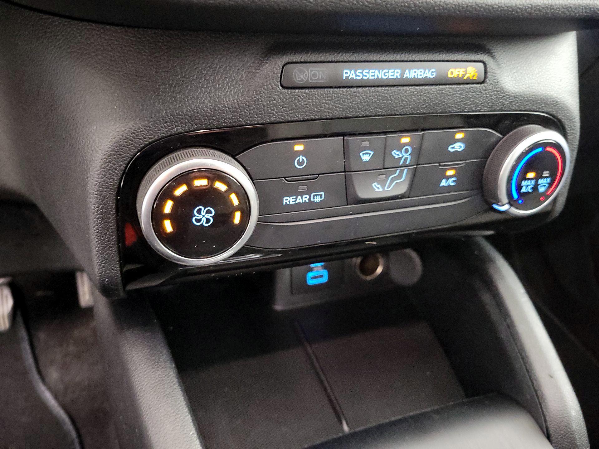 Thumbnail: 2021 Ford Escape - 16