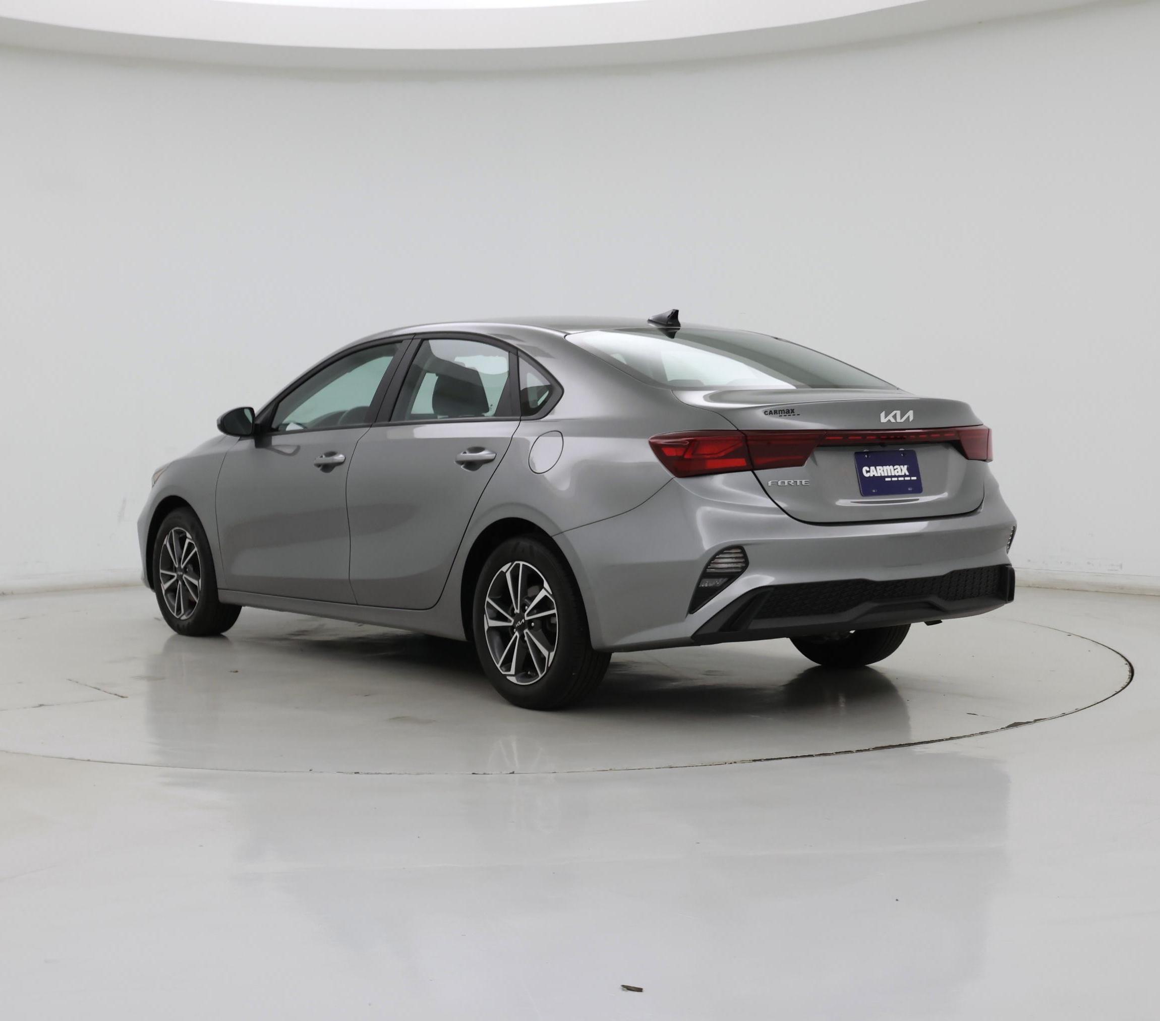Thumbnail: 2022 Kia Forte - 2