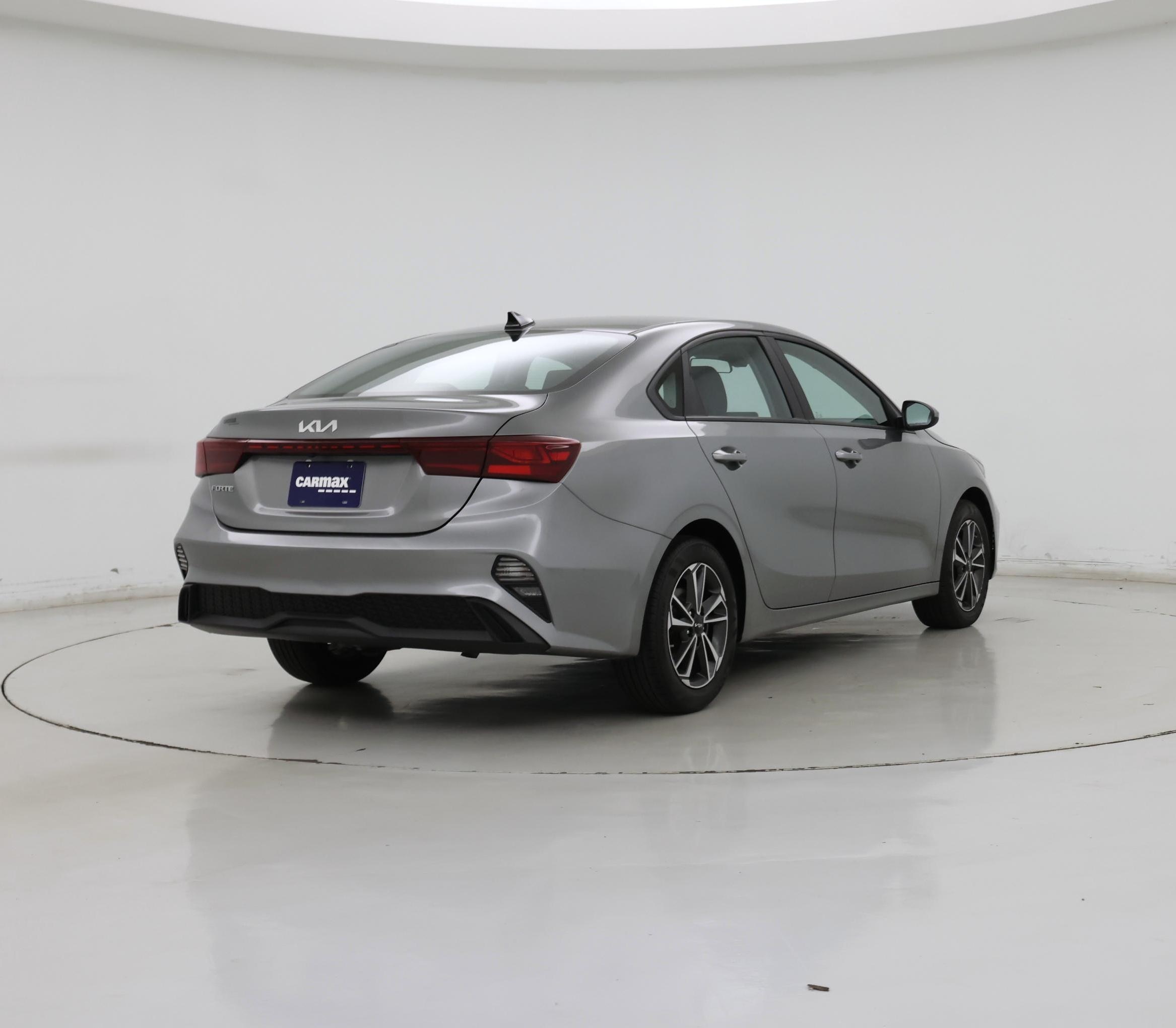 Thumbnail: 2022 Kia Forte - 8