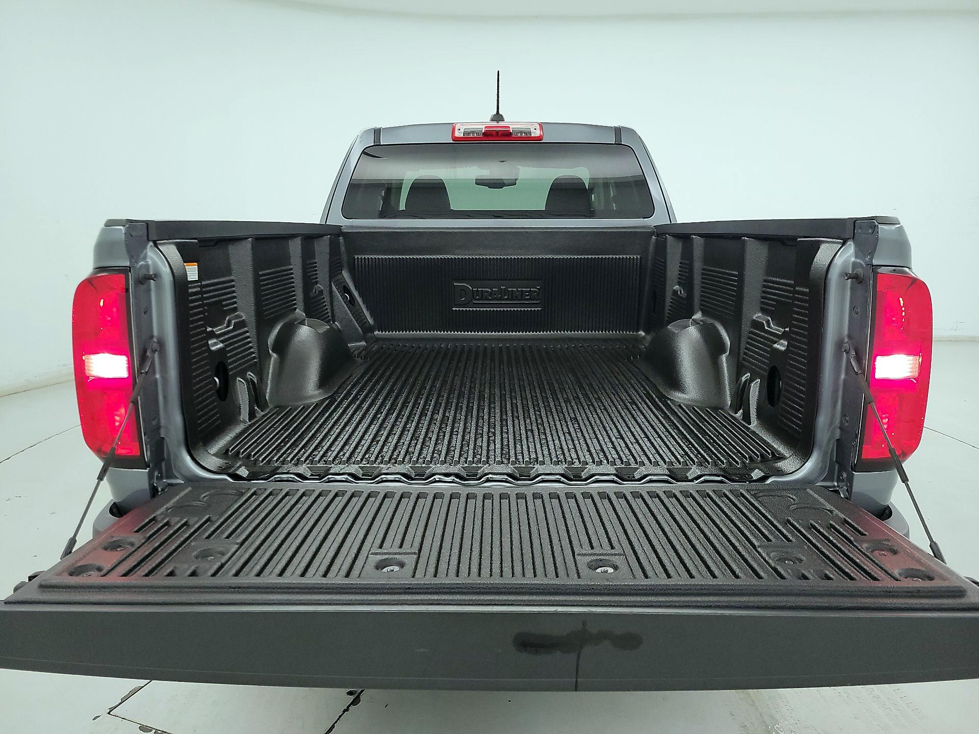 Thumbnail: 2022 Chevrolet Colorado - 20