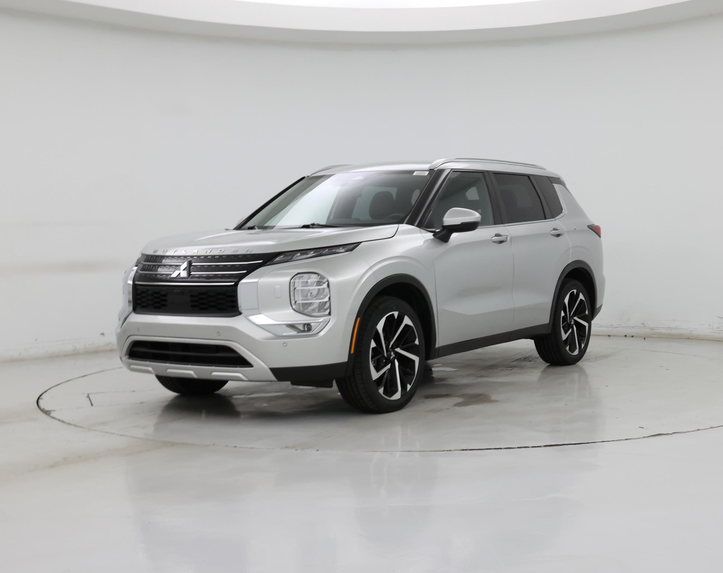 Thumbnail: 2022 Mitsubishi Outlander - 4