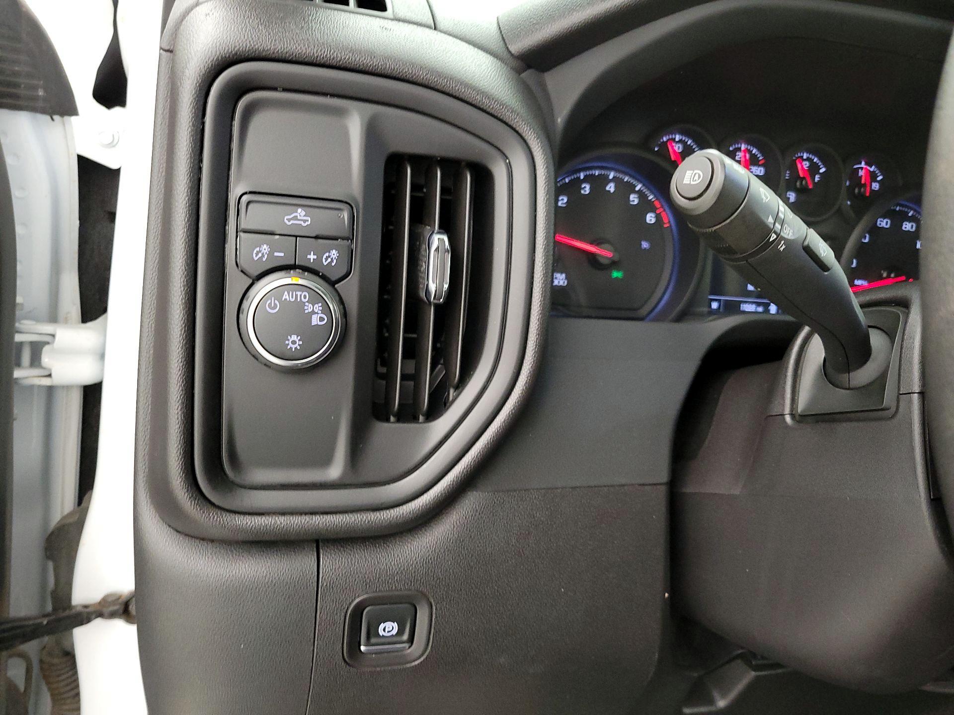 Thumbnail: 2024 Chevrolet Silverado 1500 - 13