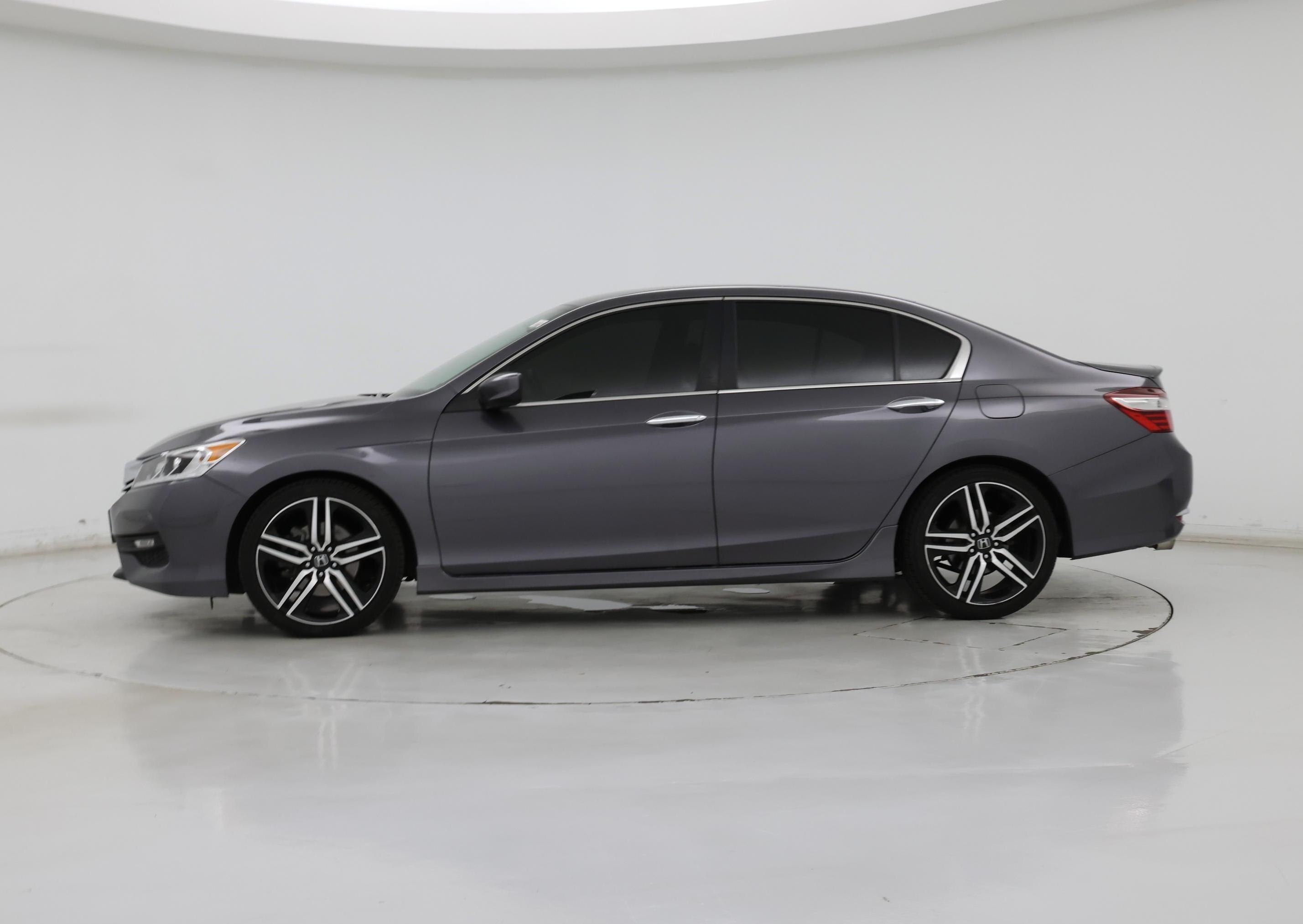 Thumbnail: 2017 Honda Accord - 3