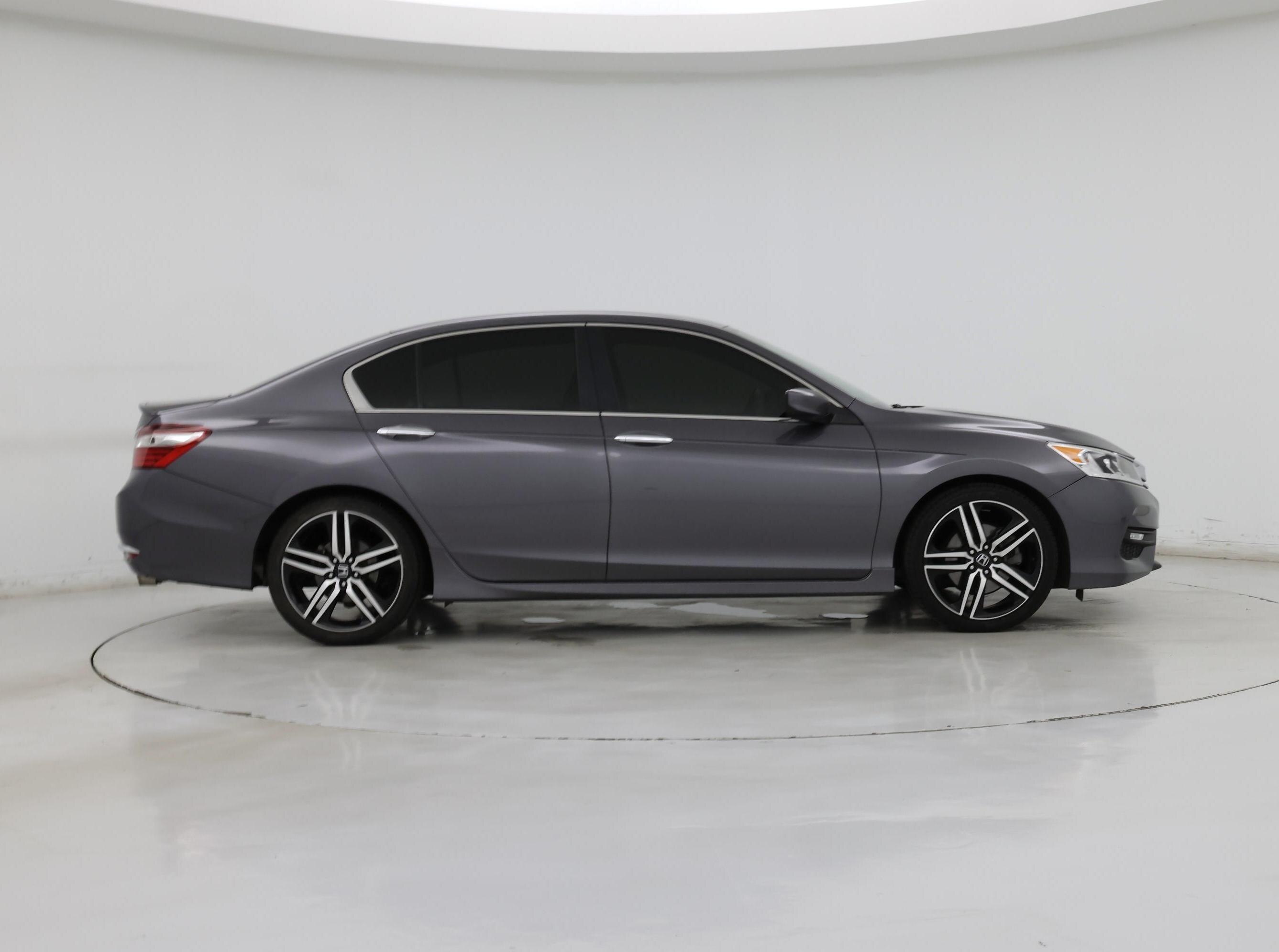 Thumbnail: 2017 Honda Accord - 7