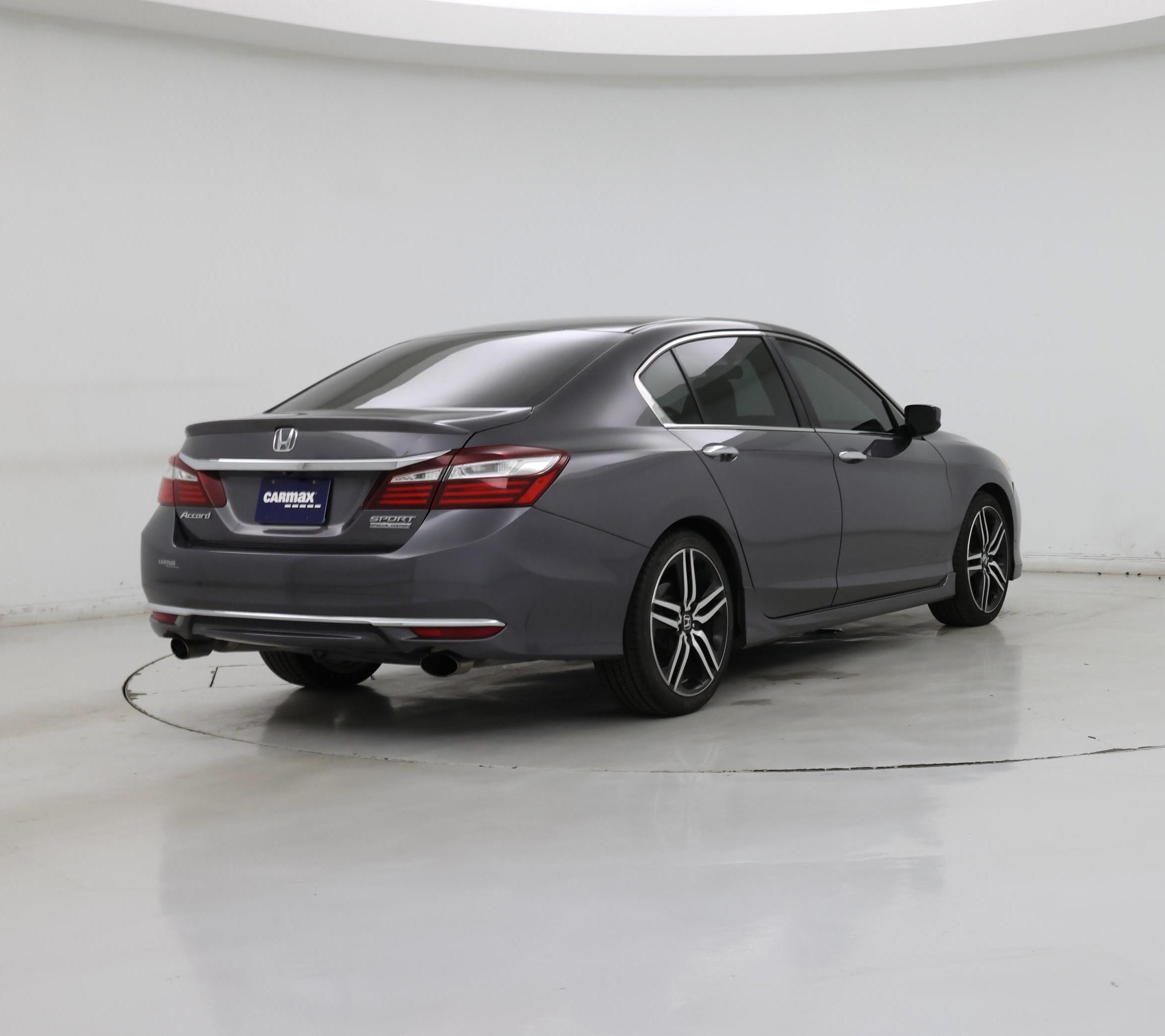 Thumbnail: 2017 Honda Accord - 8