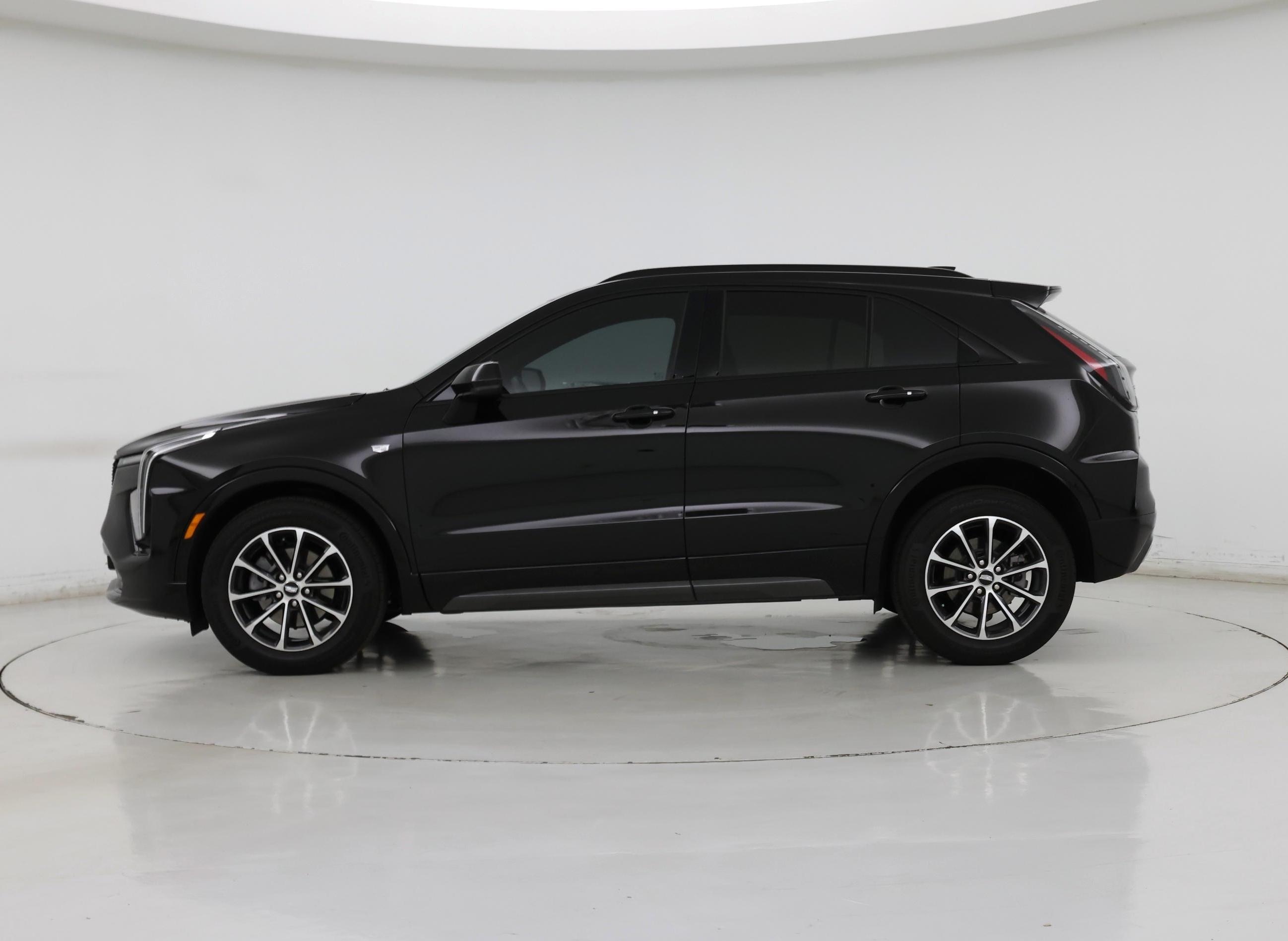 Thumbnail: 2024 Cadillac XT4 - 3