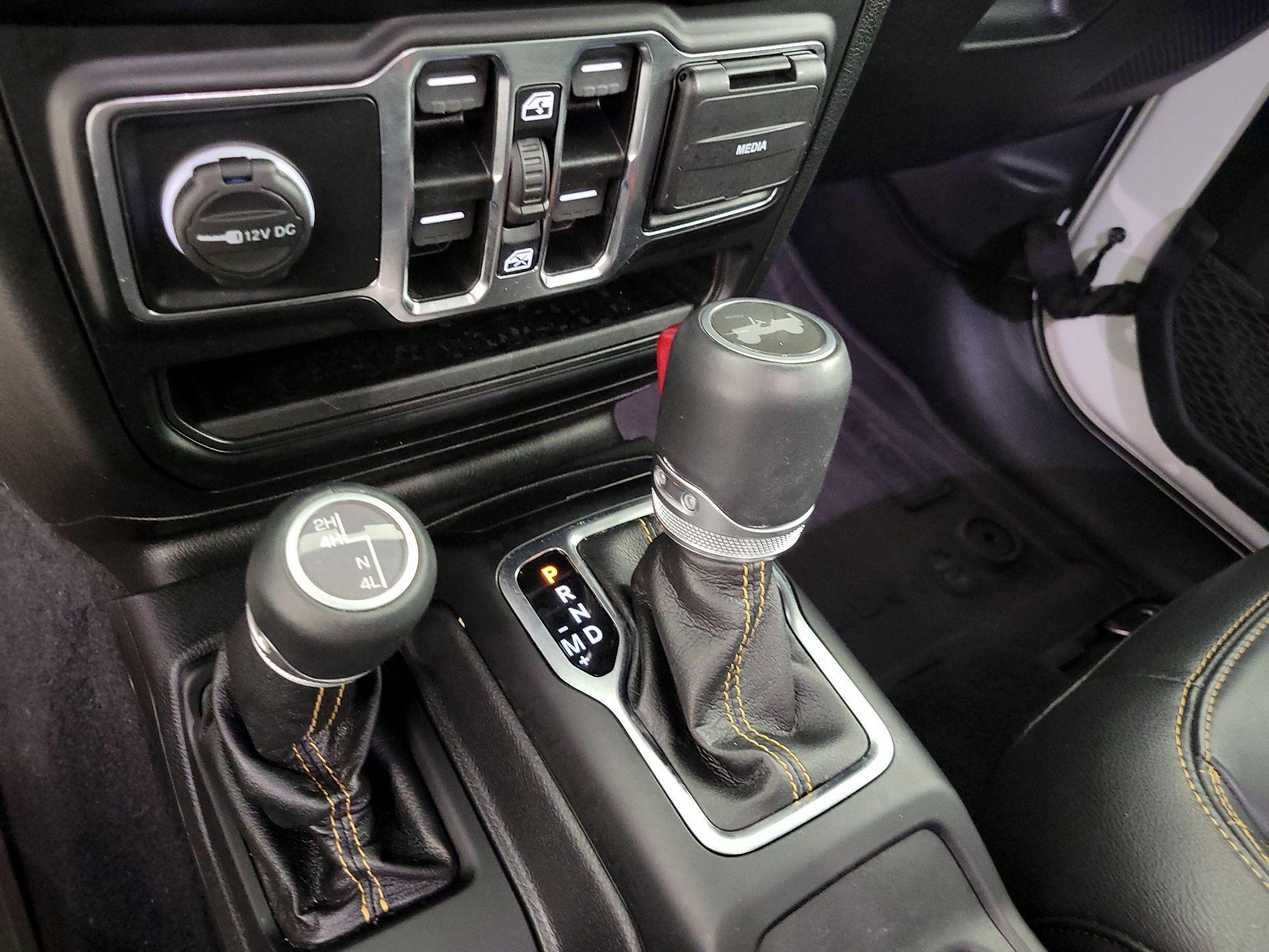 Thumbnail: 2021 Jeep Wrangler - 18