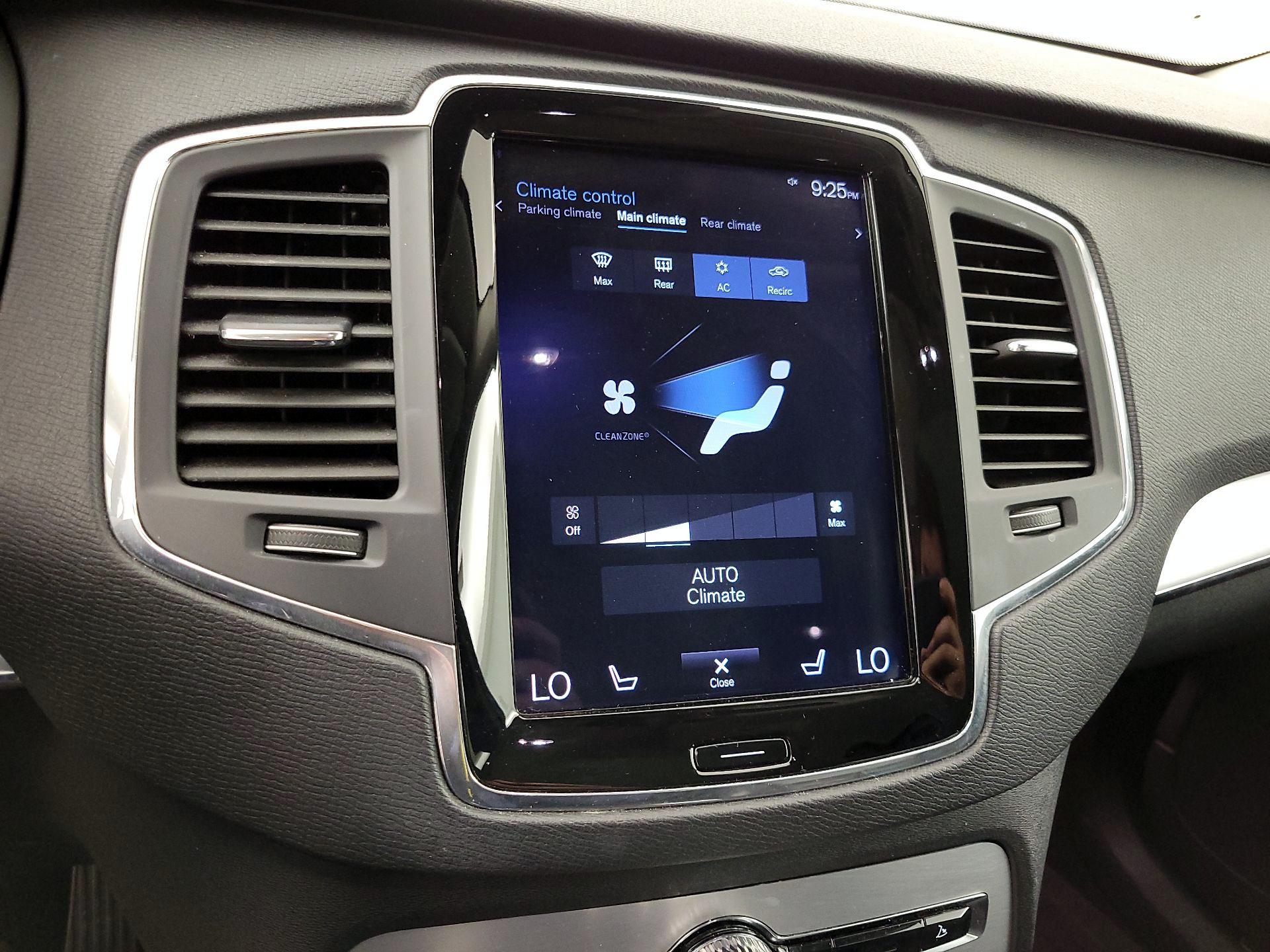 Thumbnail: 2018 Volvo XC90 - 17
