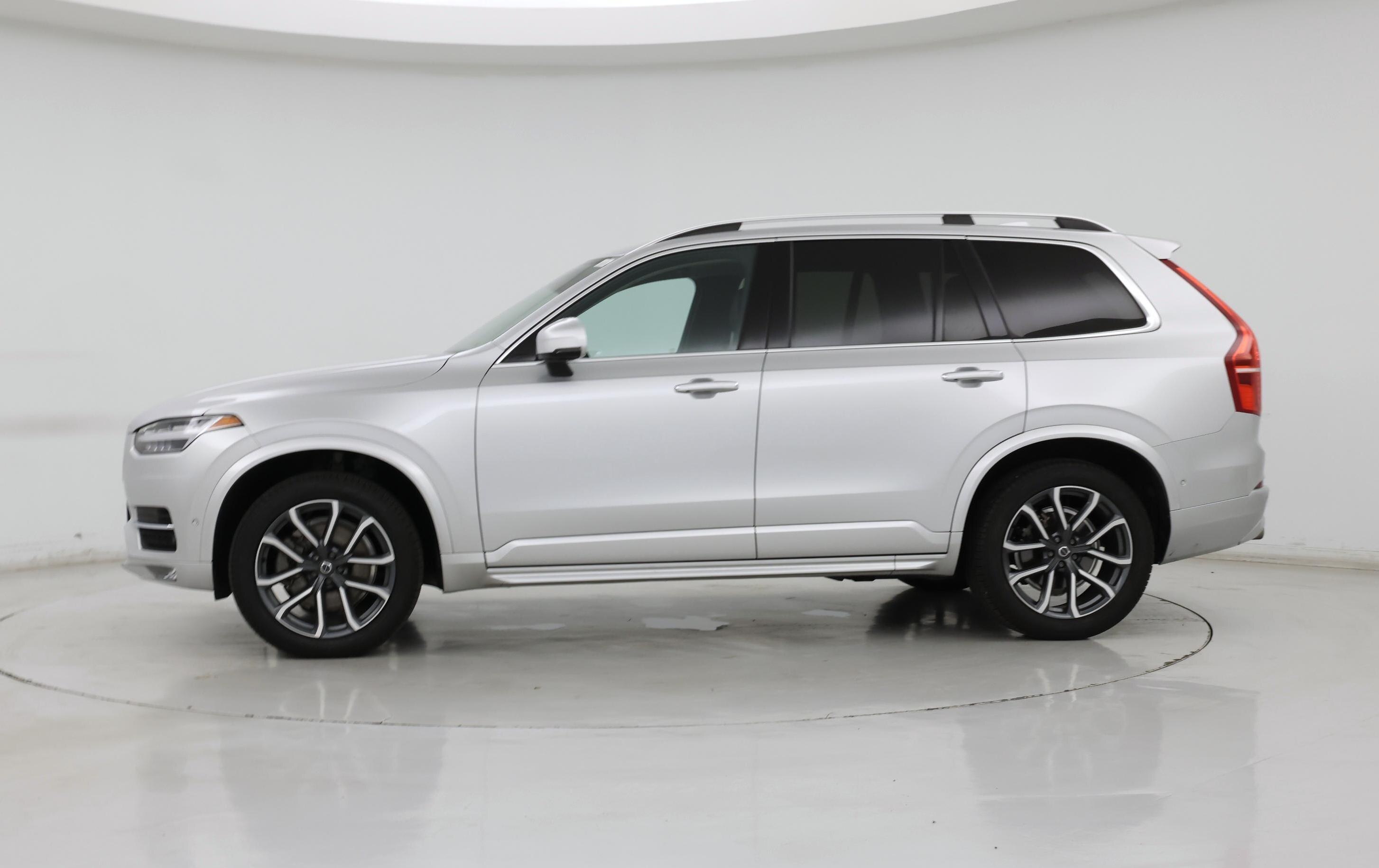 Thumbnail: 2018 Volvo XC90 - 3