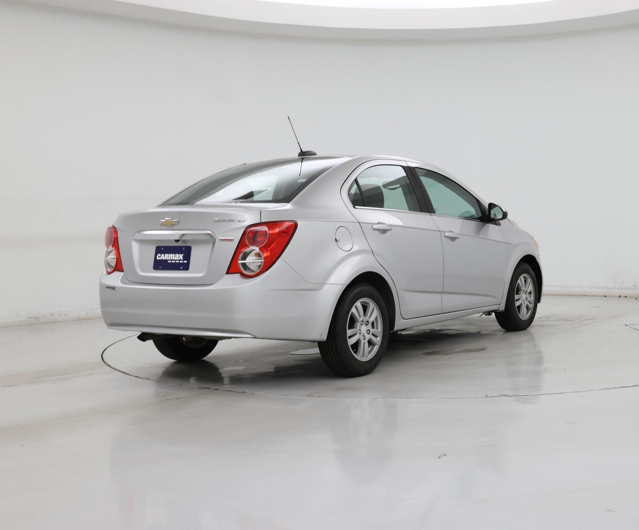 Thumbnail: 2016 Chevrolet Sonic - 8